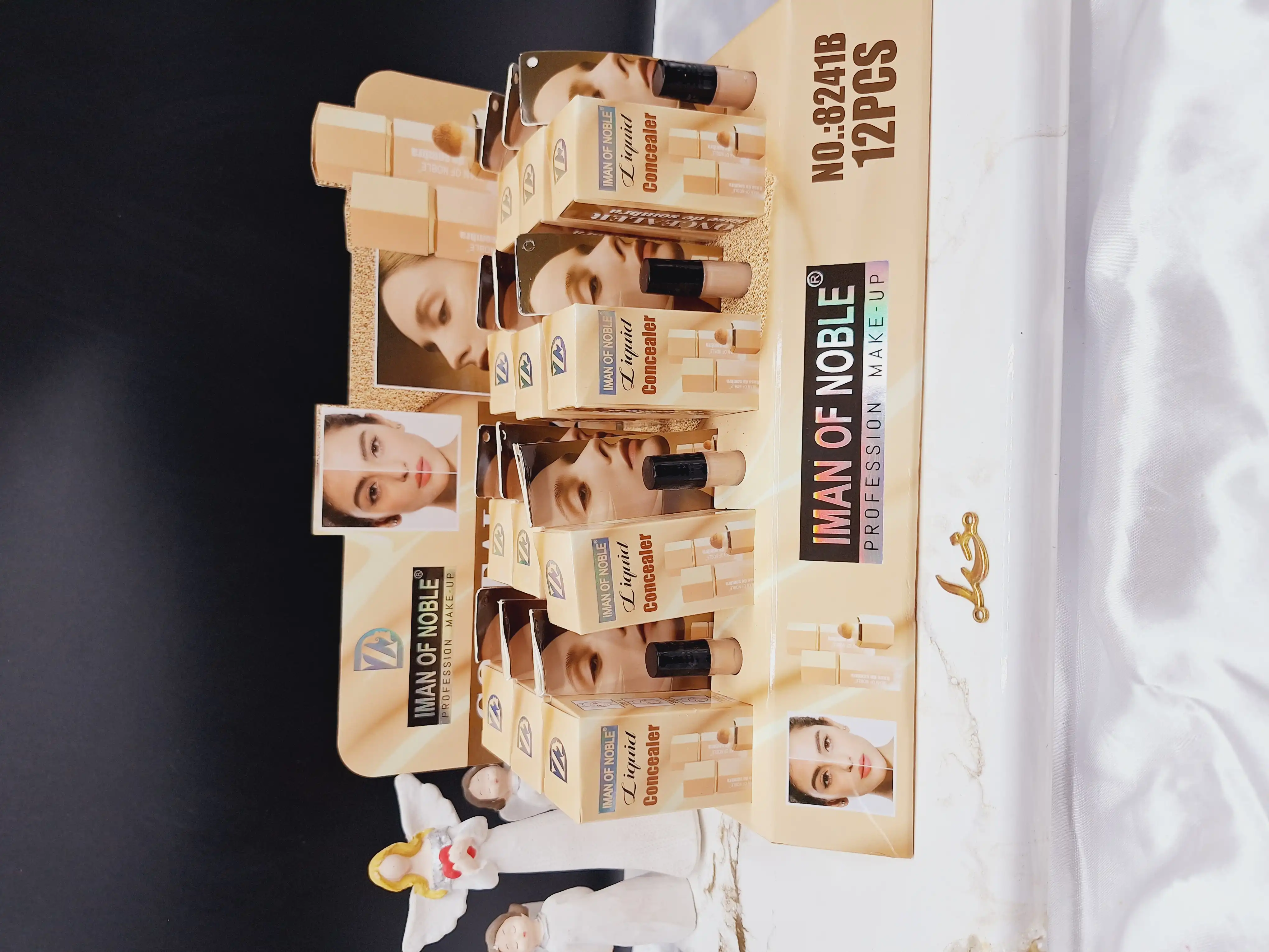 کانسلیر مایع پد دار ایمن اف نوبل IMAN OF NOBLE کد 8241B