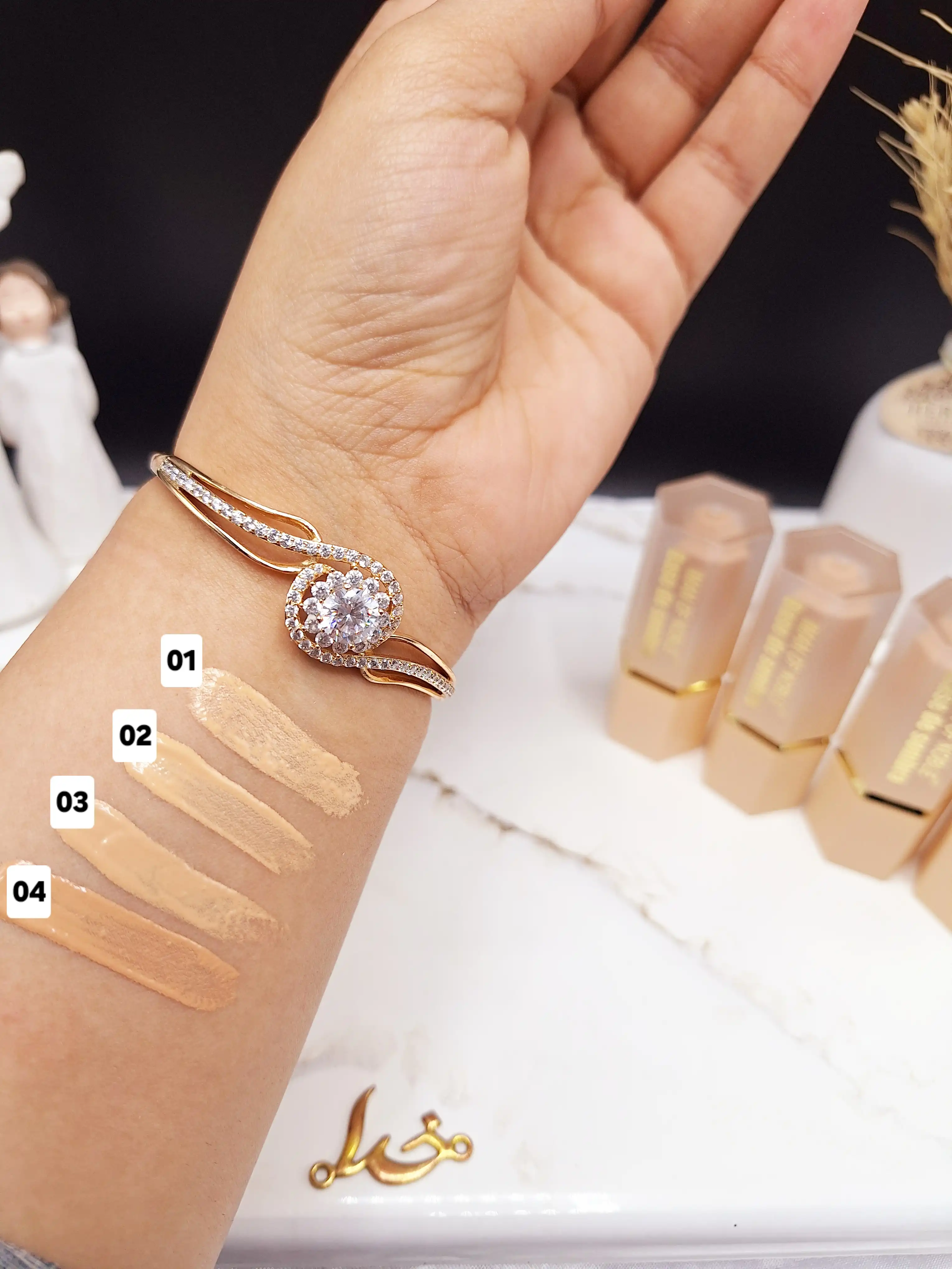 کانسلیر مایع پد دار ایمن اف نوبل IMAN OF NOBLE کد 8241B