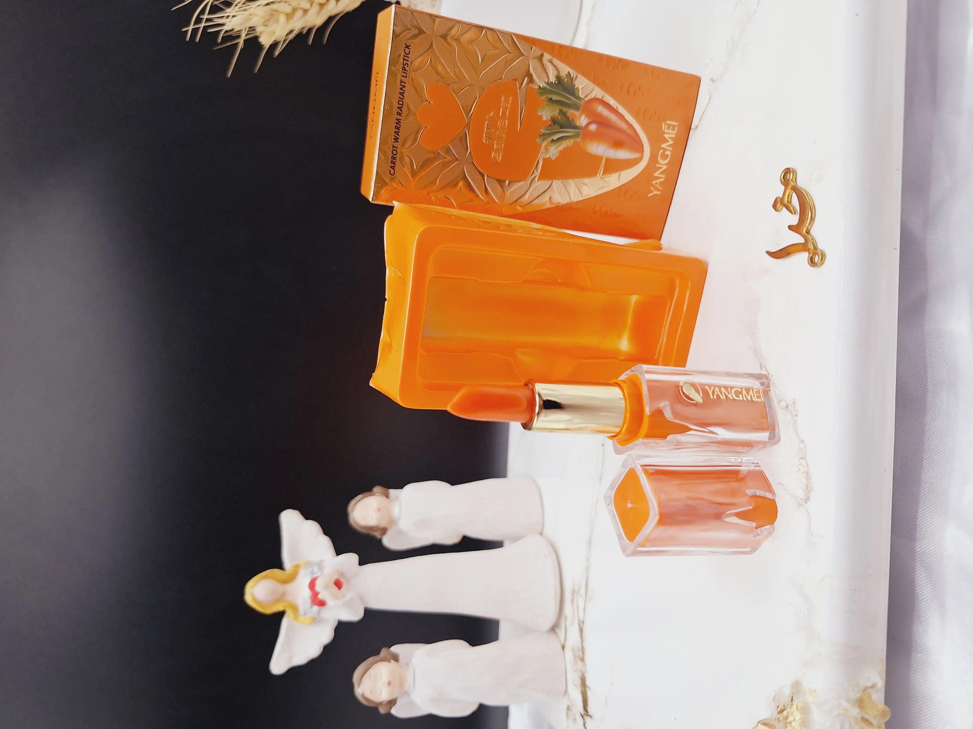 بالم لب زیبای هویج مدل رژ برنو YANGMEI کد YM8936