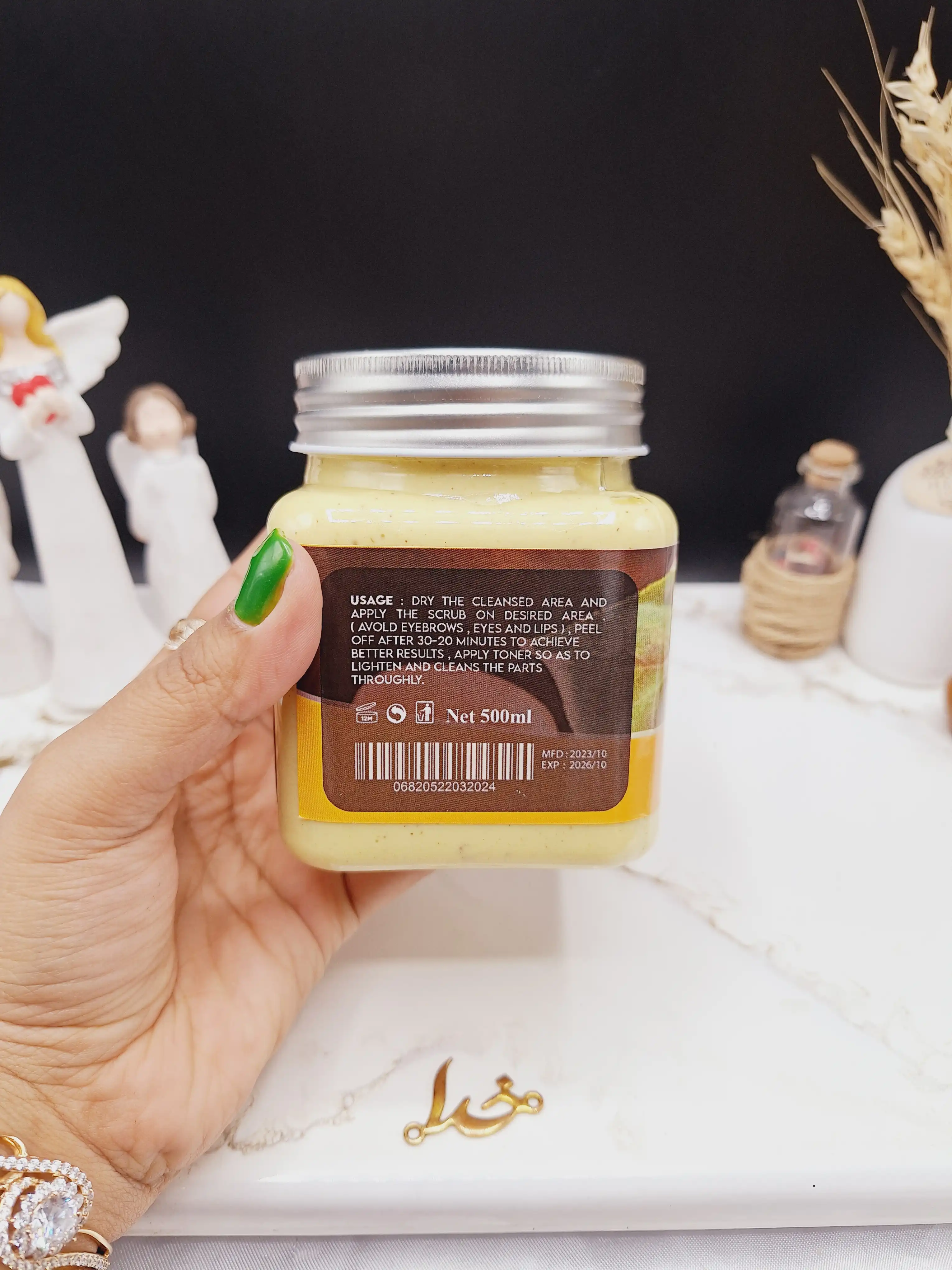 اسکراب لایه بردار تیرگی رایحه زردآلو APRICOT SCRUB برند secret plus حجم 500ml