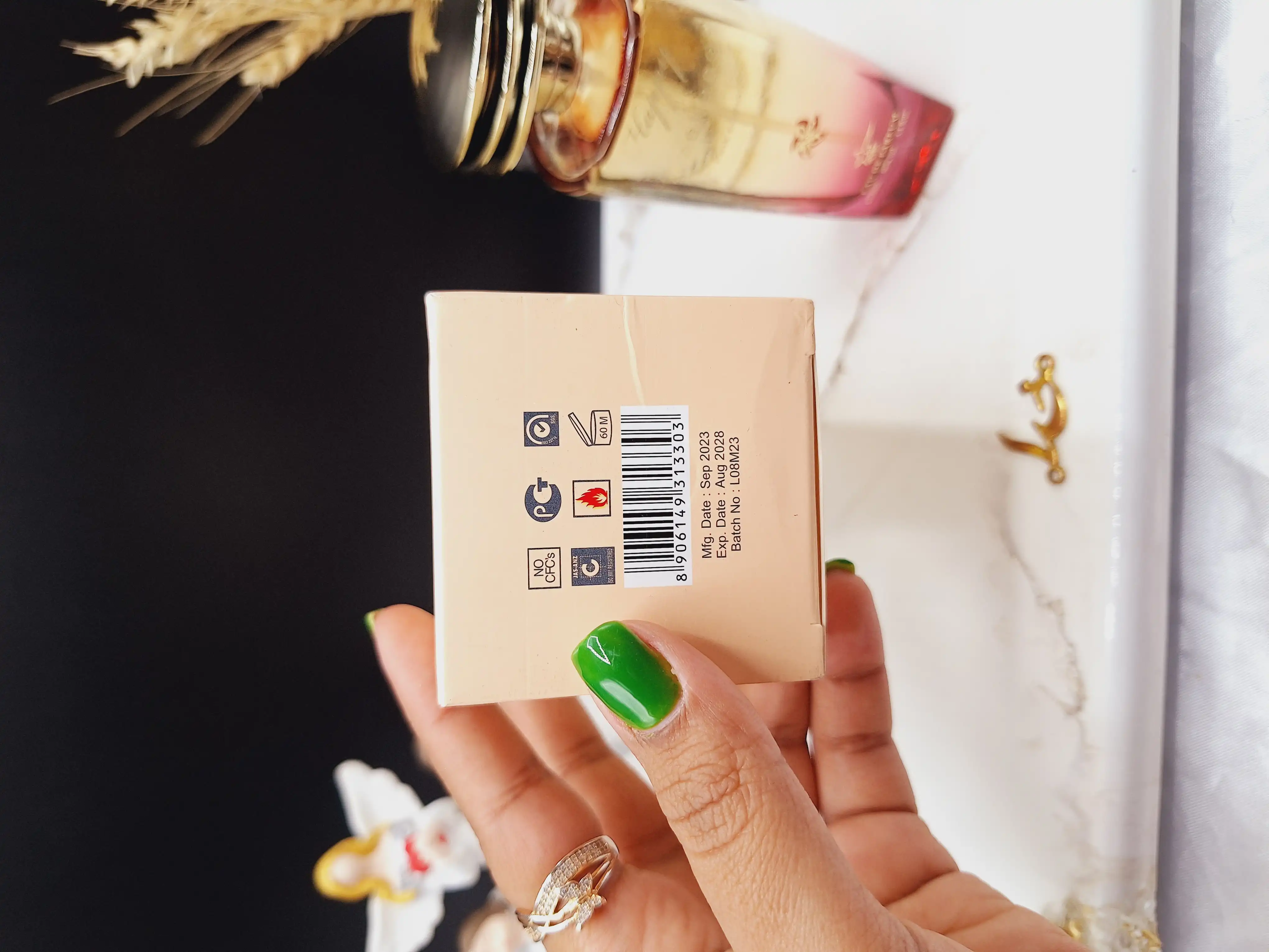 ادکلن زنانه برند weekend حجم 100ml کد 3303