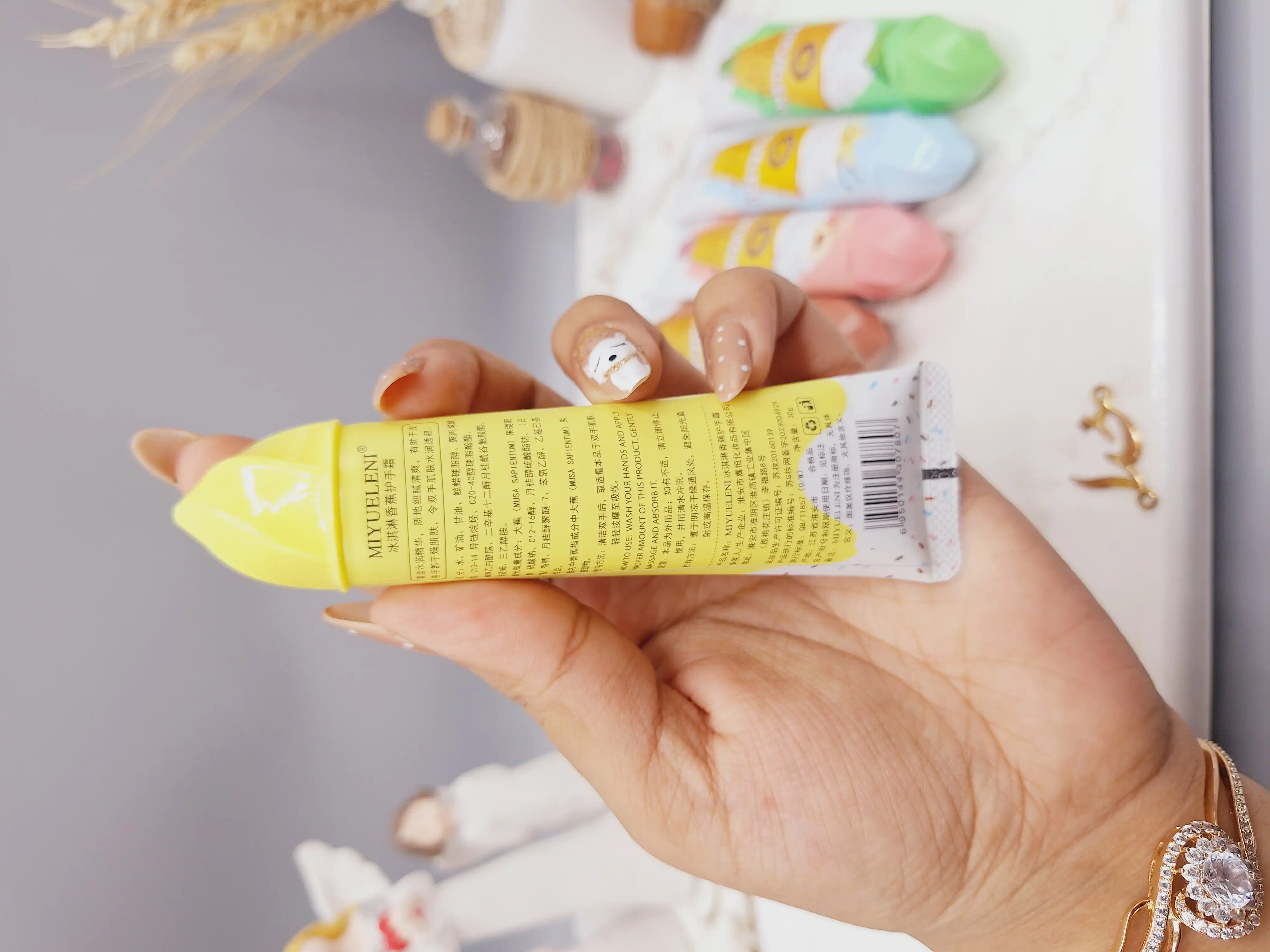 پک پنج عددی کرم دست مدل شکوفه طرح بستنی برند MIYUELENI کد 7722