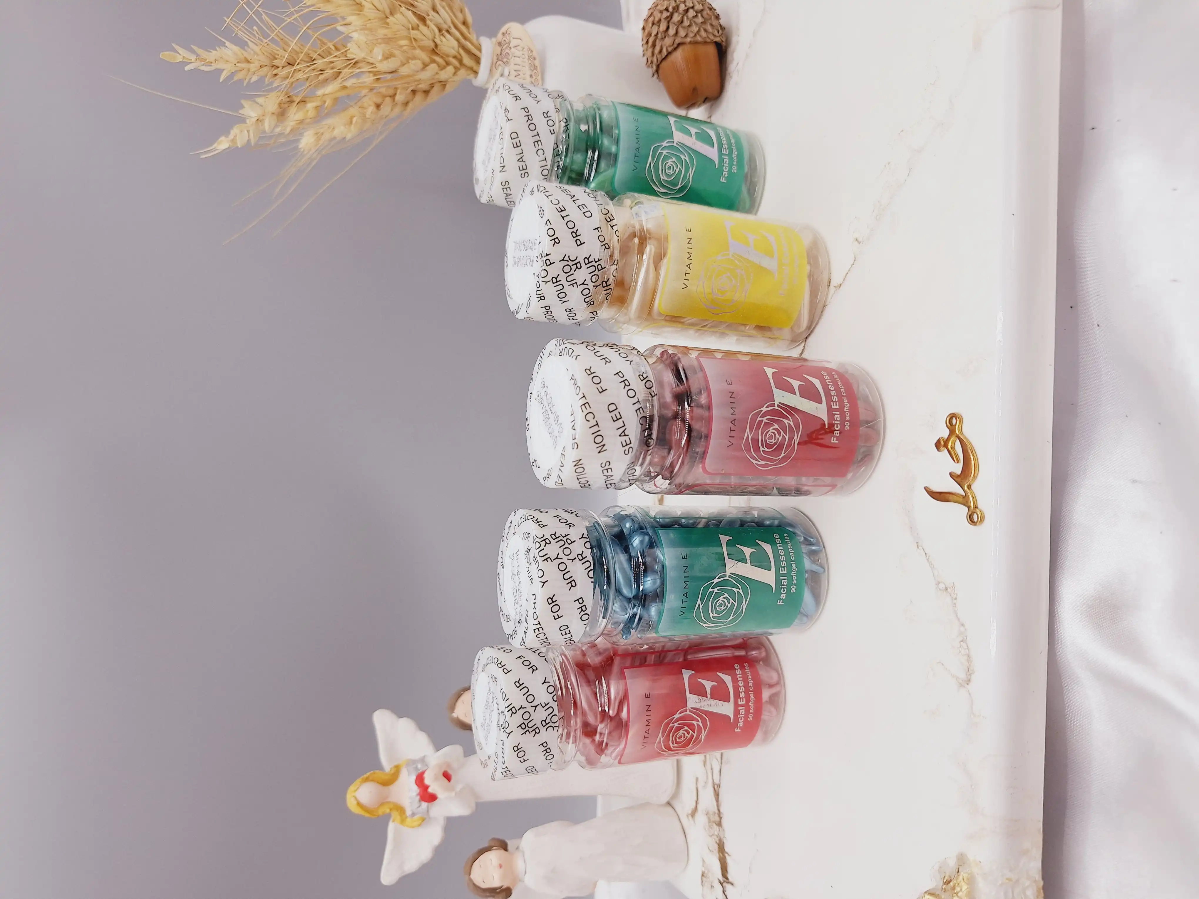 کپسول 90 تایی ضد چروک صورت و ویتامین E برند Facial Essense