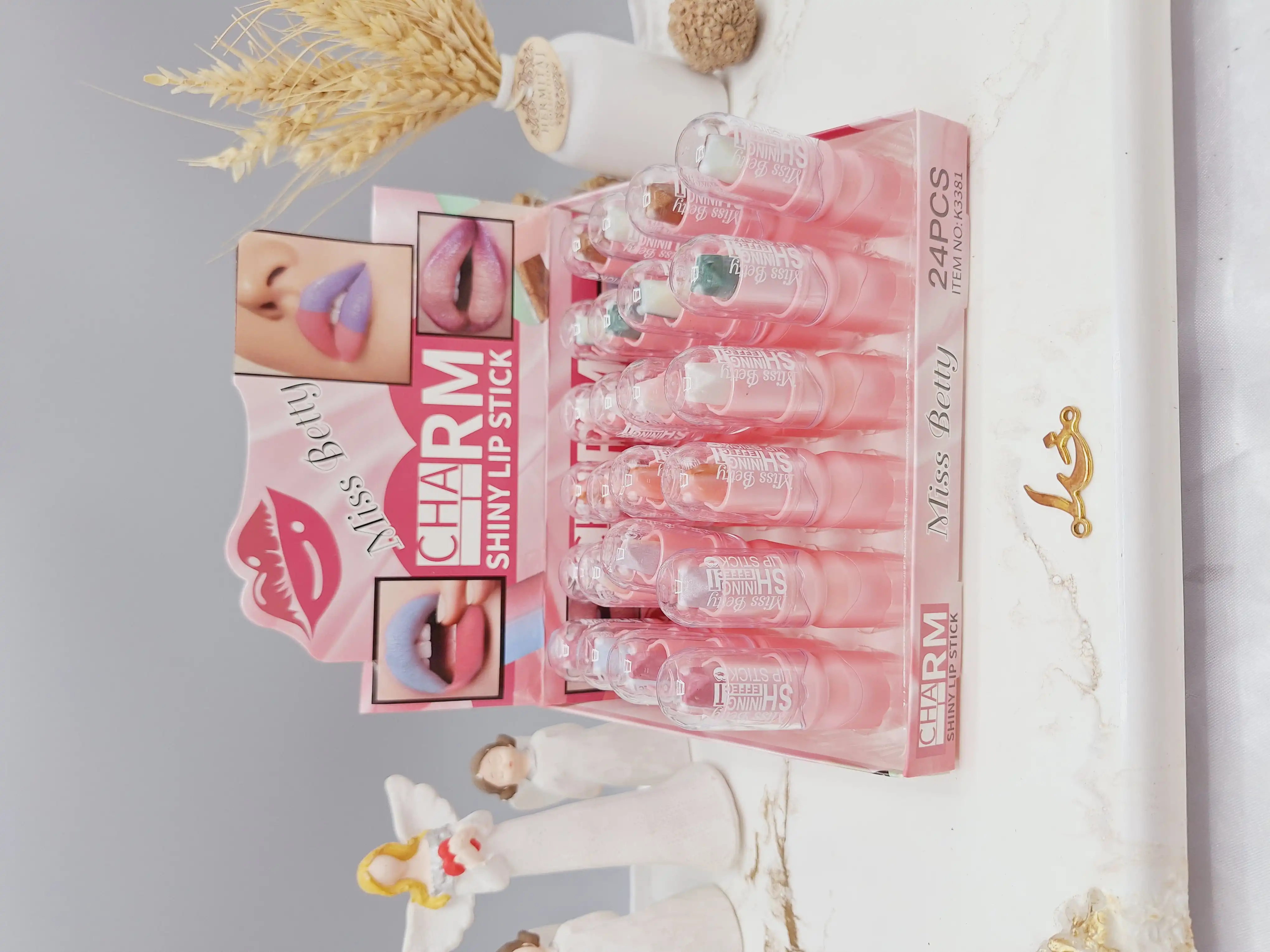 بالم لب حرارتی استیکی دو طرفه برند میس بیتی Miee Betty کد K3381