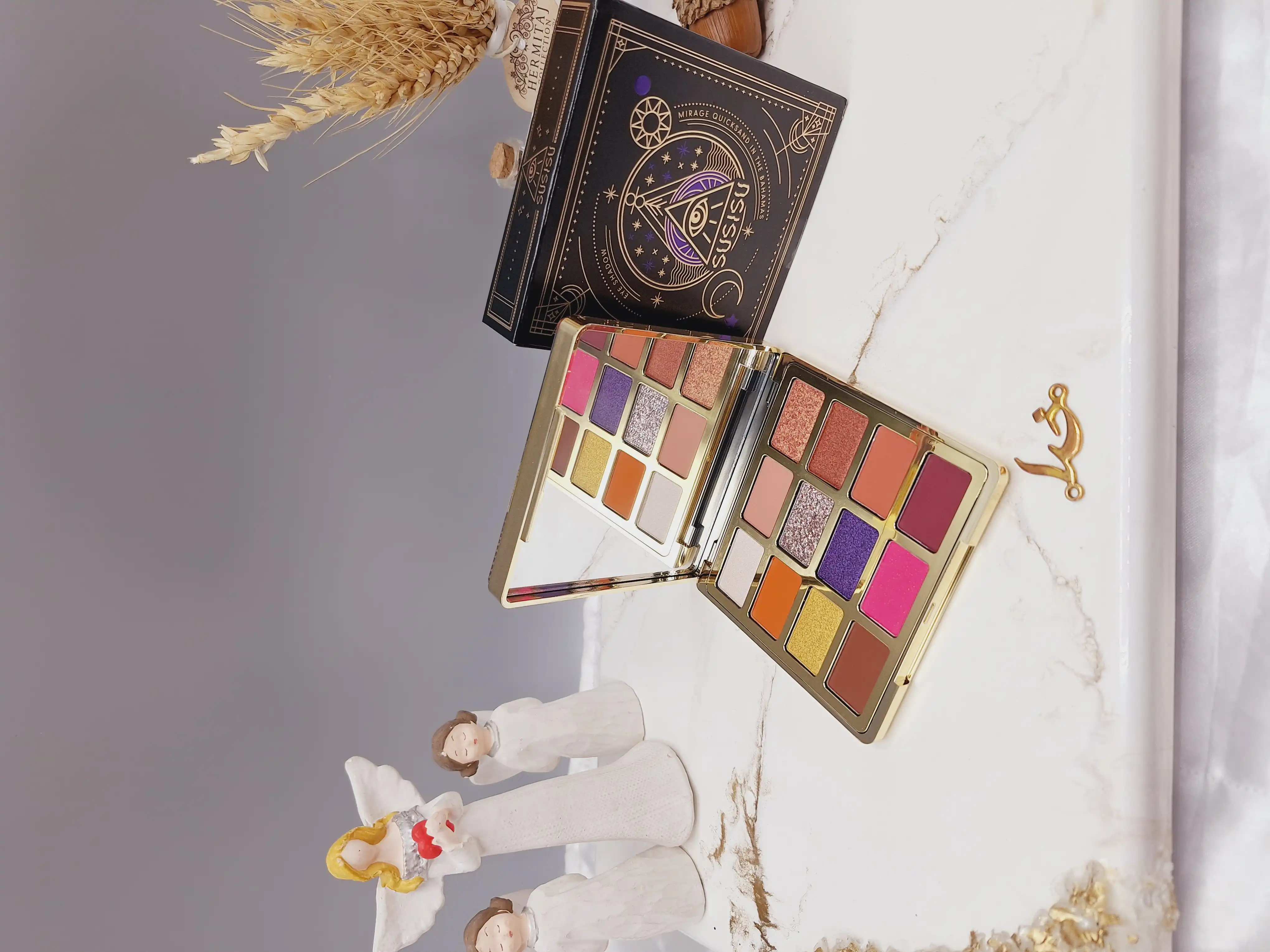 سایه چشم ۱۲ رنگ آکواریومی همراه با آینه برند SUSISU کد 0251