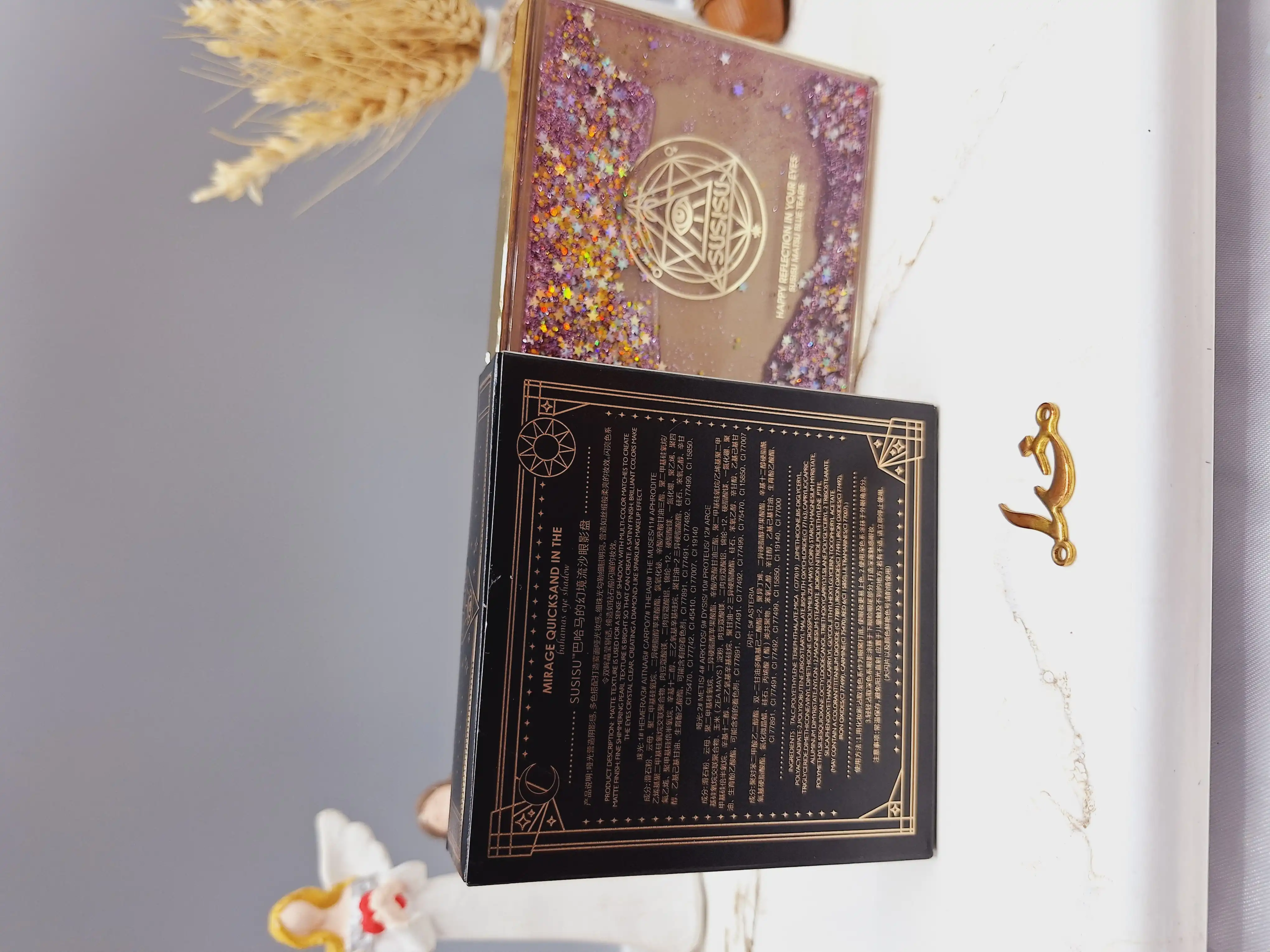 سایه چشم ۱۲ رنگ آکواریومی همراه با آینه برند SUSISU کد 0251