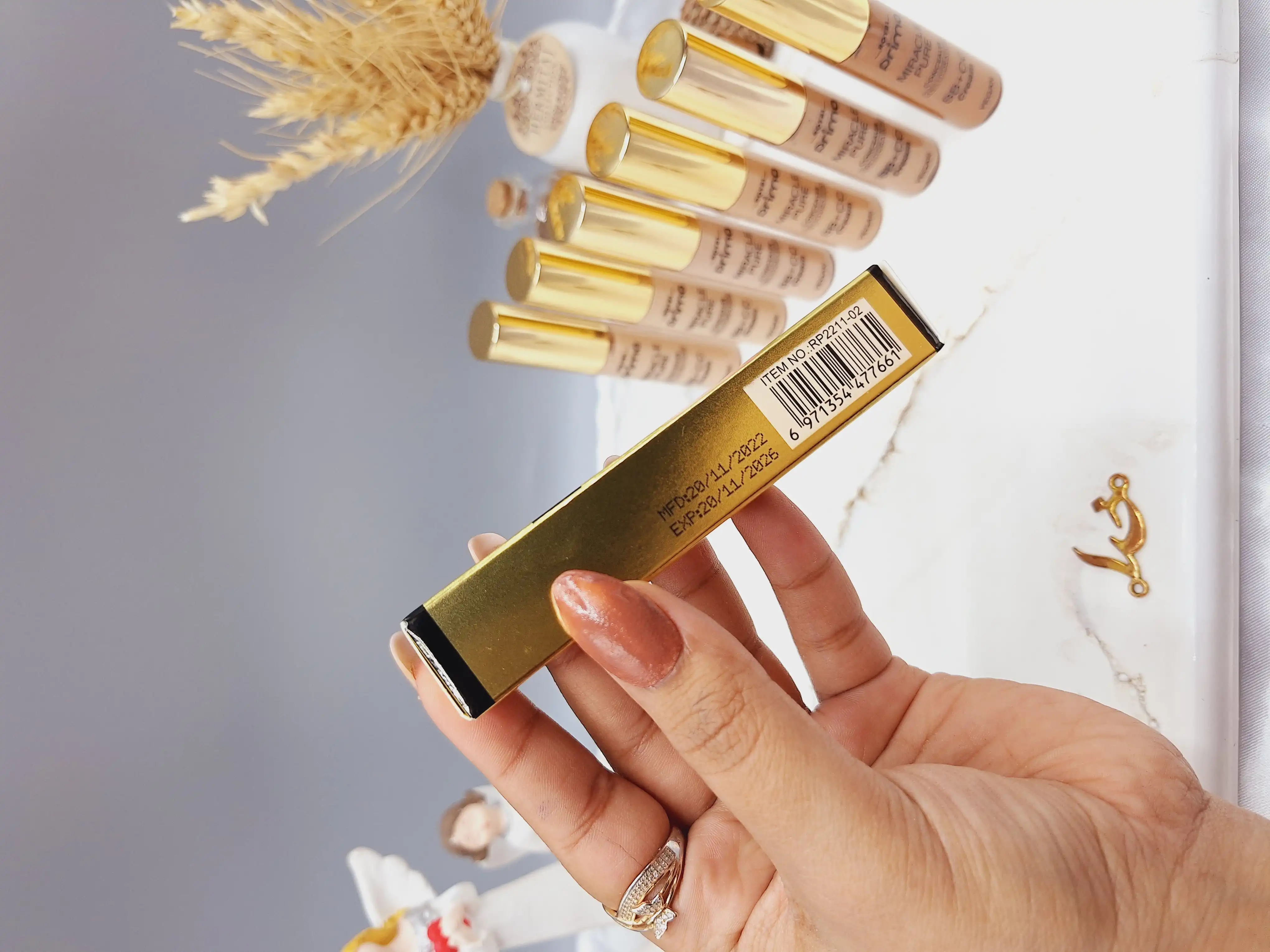 کانسیلر مایع  دارای بی بی و سی سی کرم برند رویال پریما ROYAL Prima کد RP2211_02