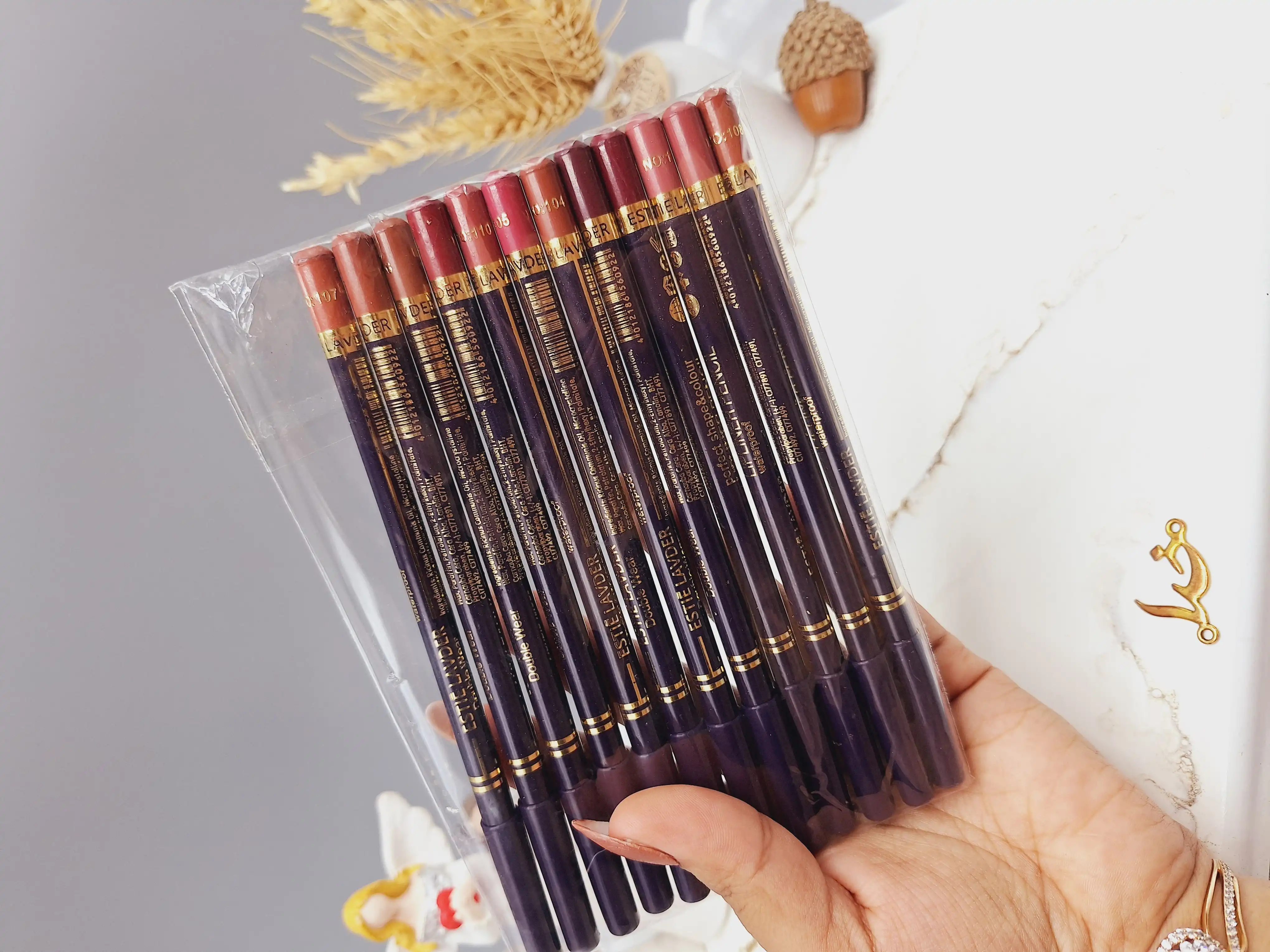 پک خط لب مدادی پک A استی لاودر ESTIE LAVDDER