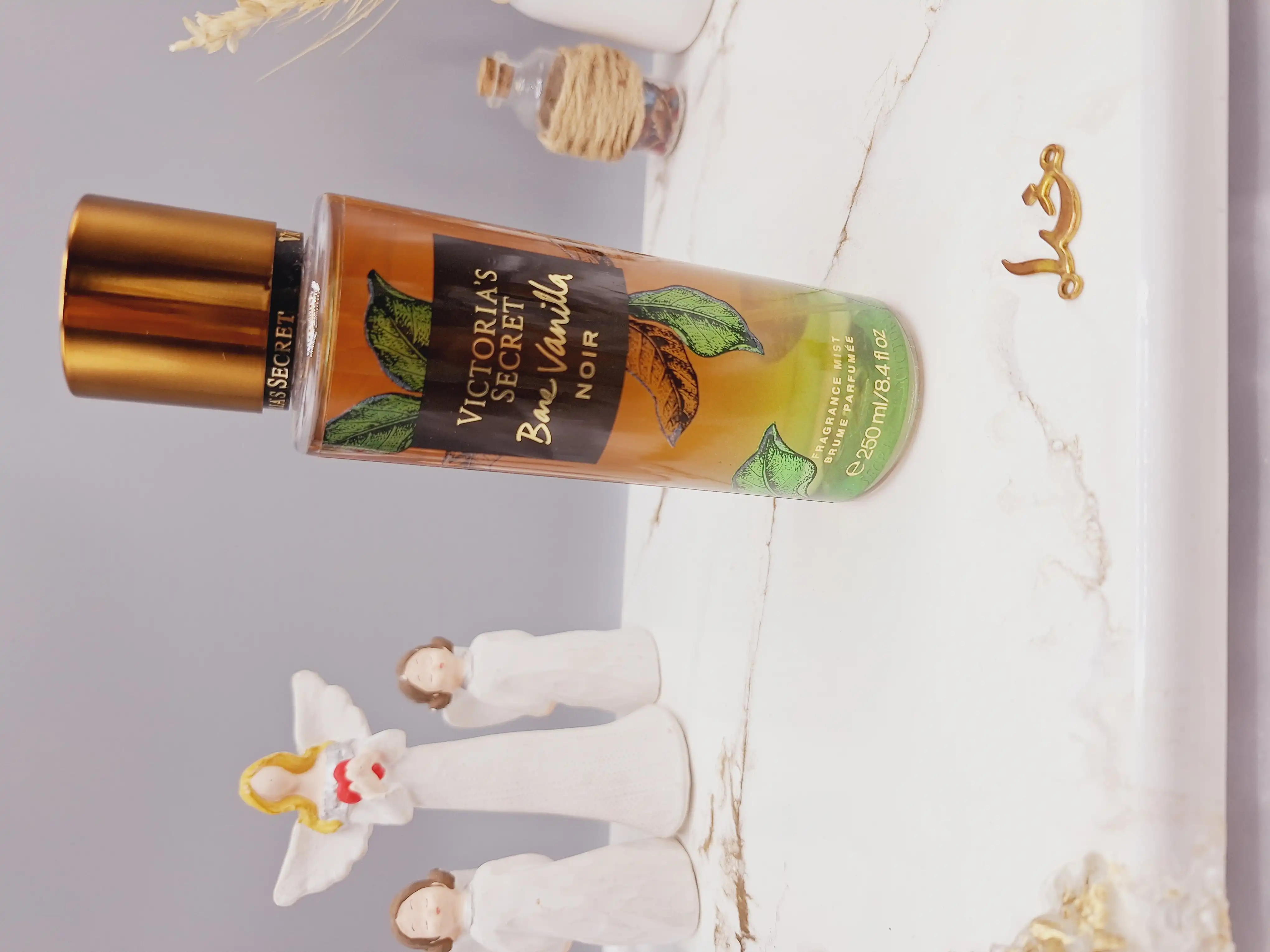 بادی اسپلش 250 ml ویکتوریا سکرت مدل Bare Vanilla NOIR اورجینال