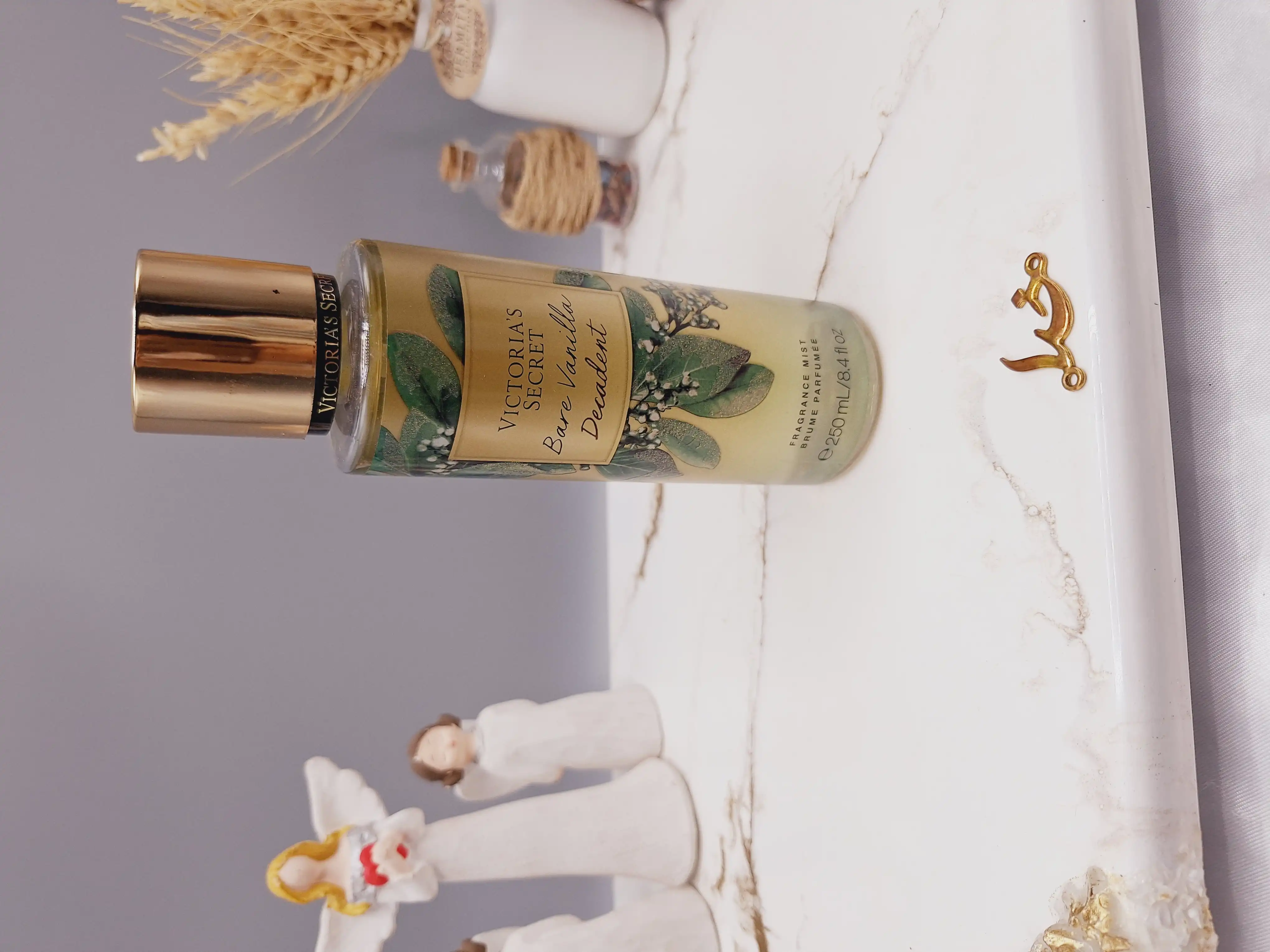 بادی اسپلش 250 ml ویکتوریا سکرت مدل Bare Vanilla Decadent اورجینال