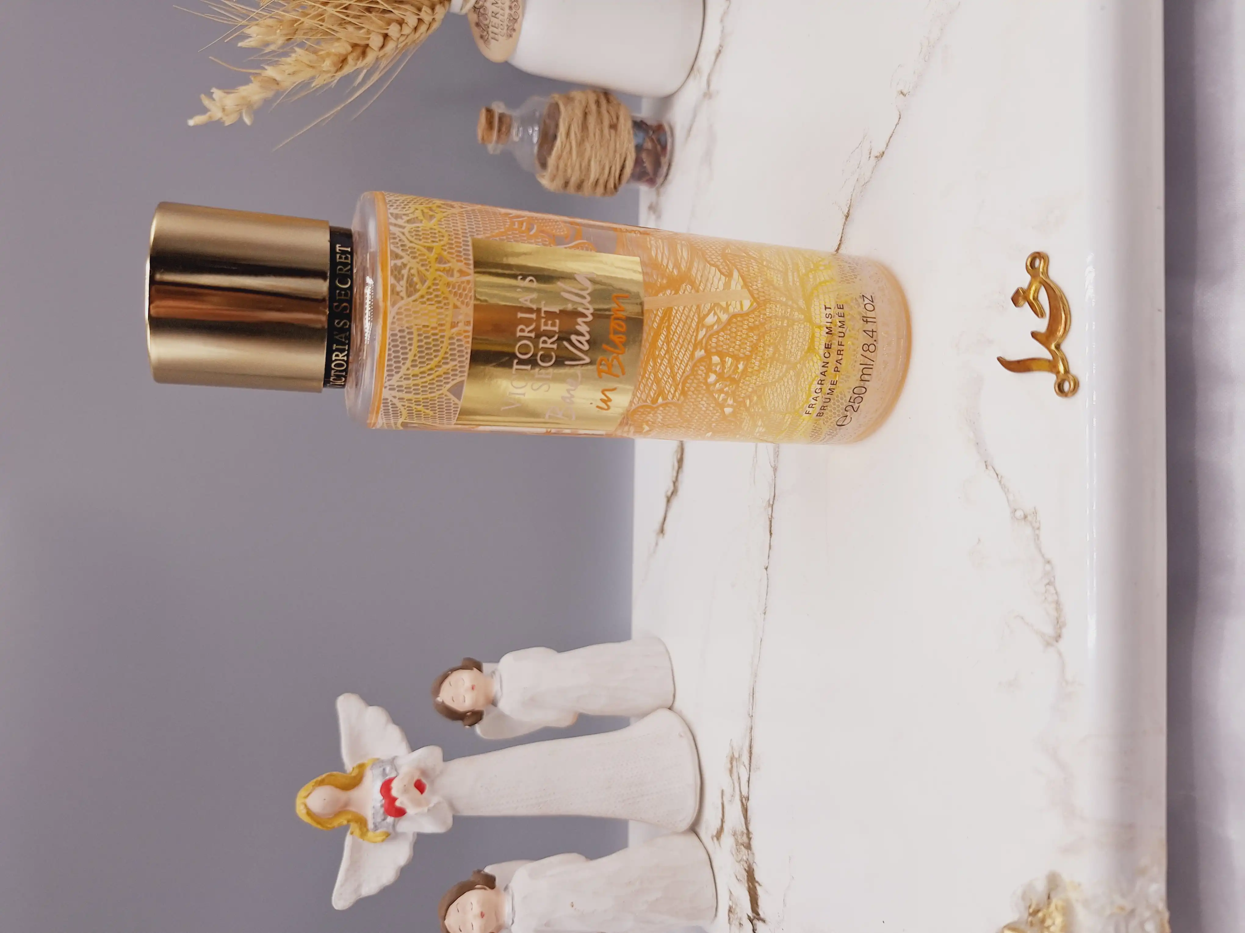 بادی اسپلش 250 ml ویکتوریا سکرت مدل Bare Vanilla Buom اورجینال