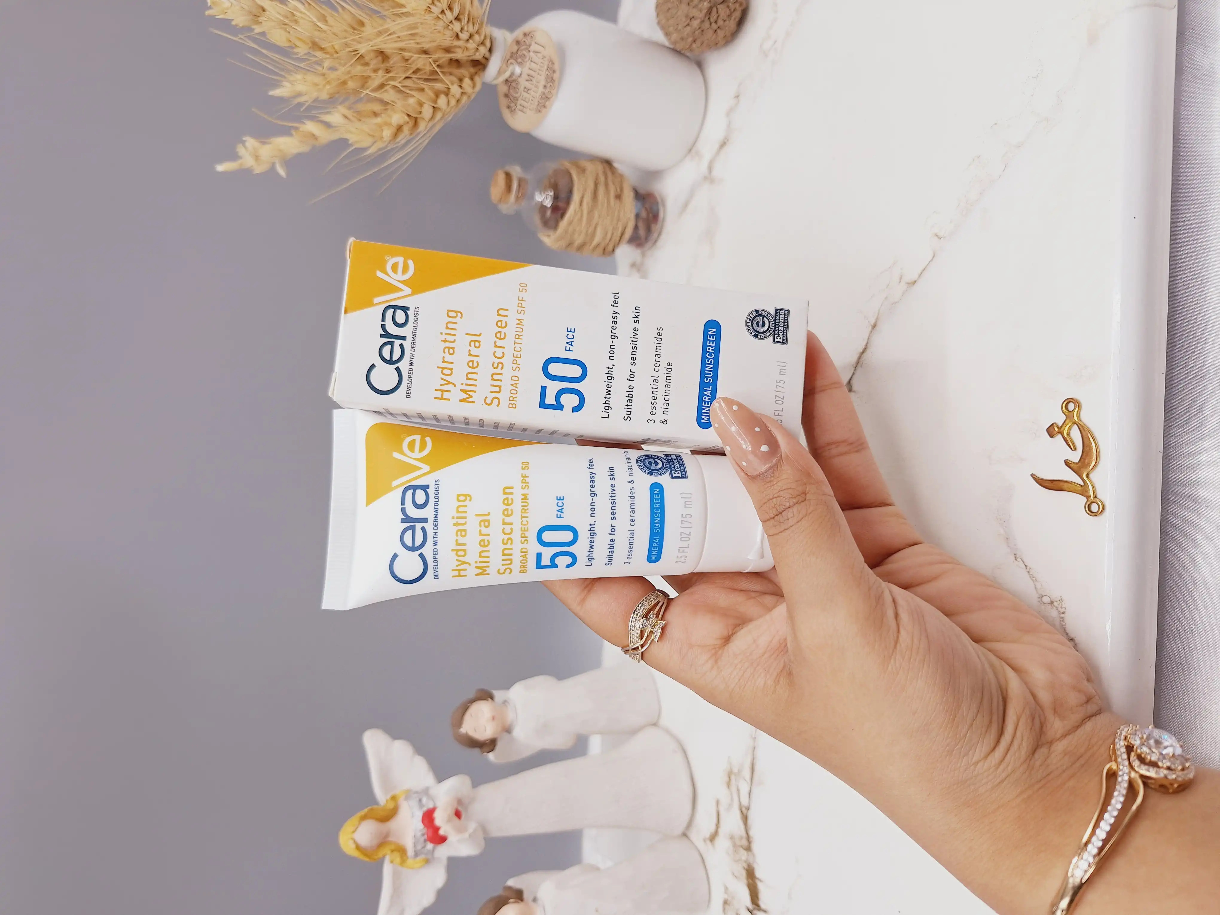 ضد آفتاب Spf 50 ساخت فرانسه برند Cera Ve (های کپی درجه ۱) اماراتی کد 4118