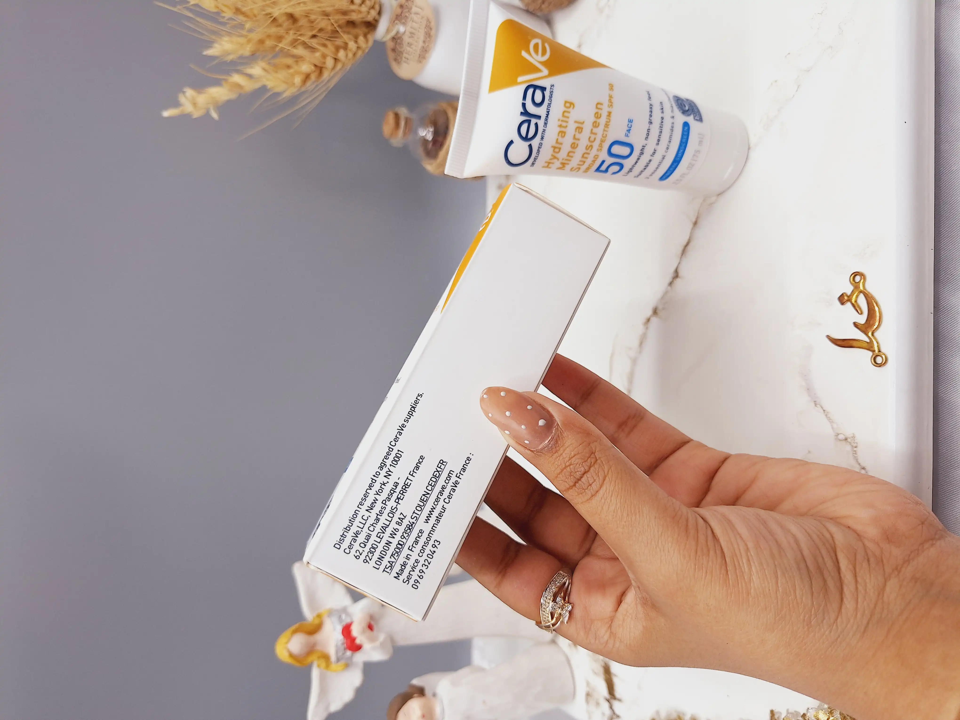 ضد آفتاب Spf 50 ساخت فرانسه برند Cera Ve (های کپی درجه ۱) اماراتی کد 4118