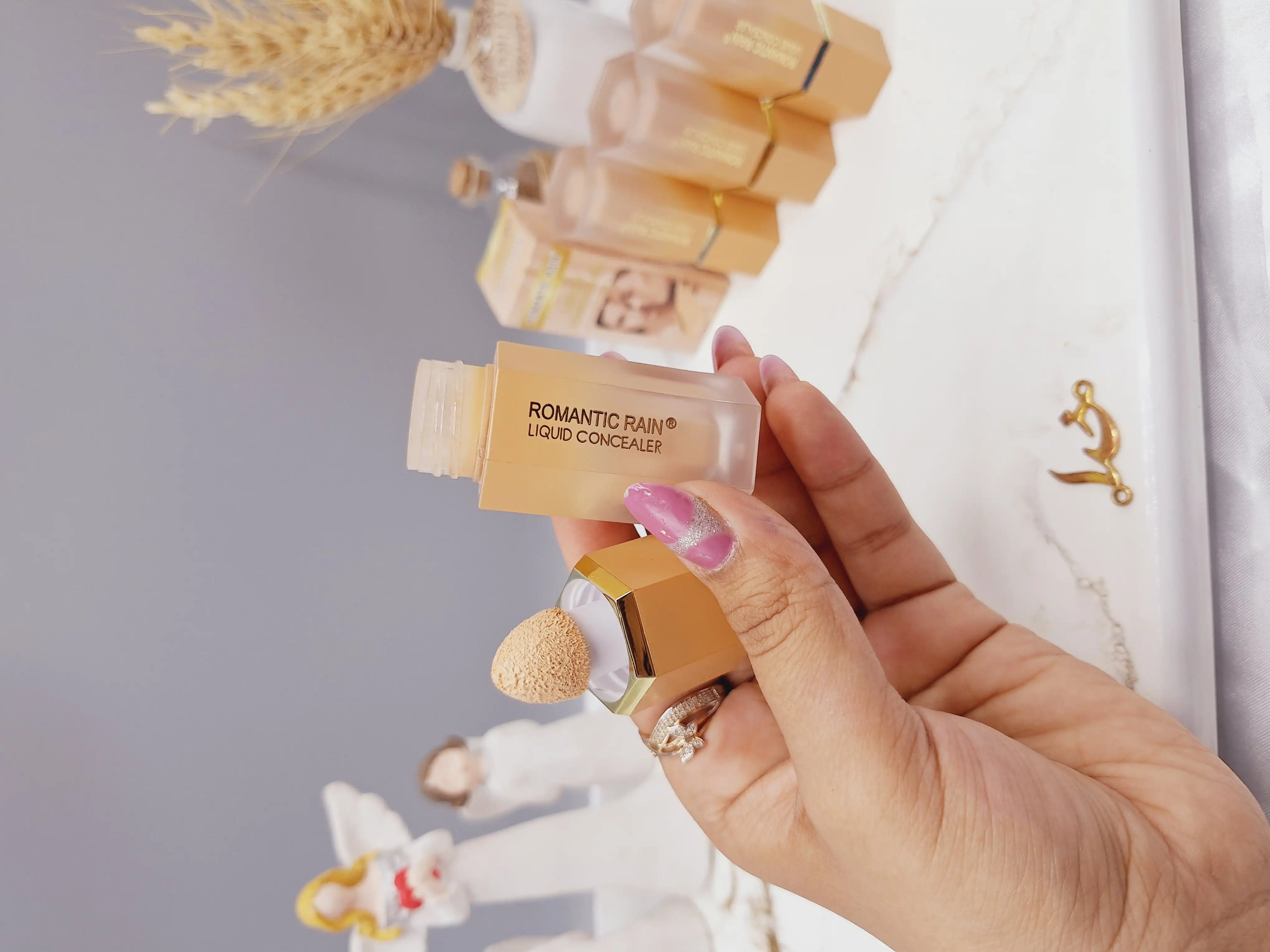 کانسیلر پد دار رومانتیک رین Romntic Rain کد R177