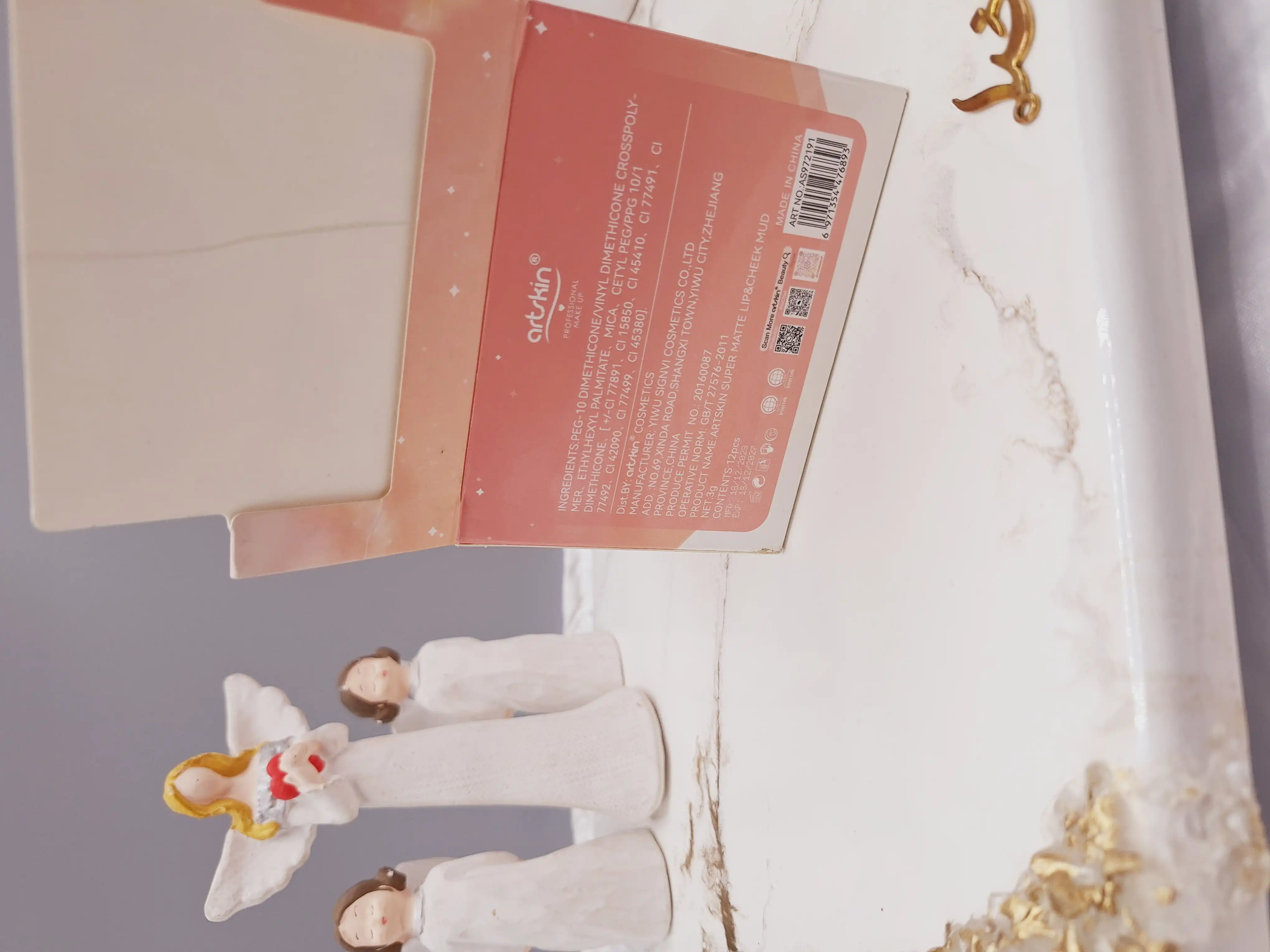 رژ لب مایع فوق العاده مات و مخملی برند آرتسکین artskin کد AS 972191