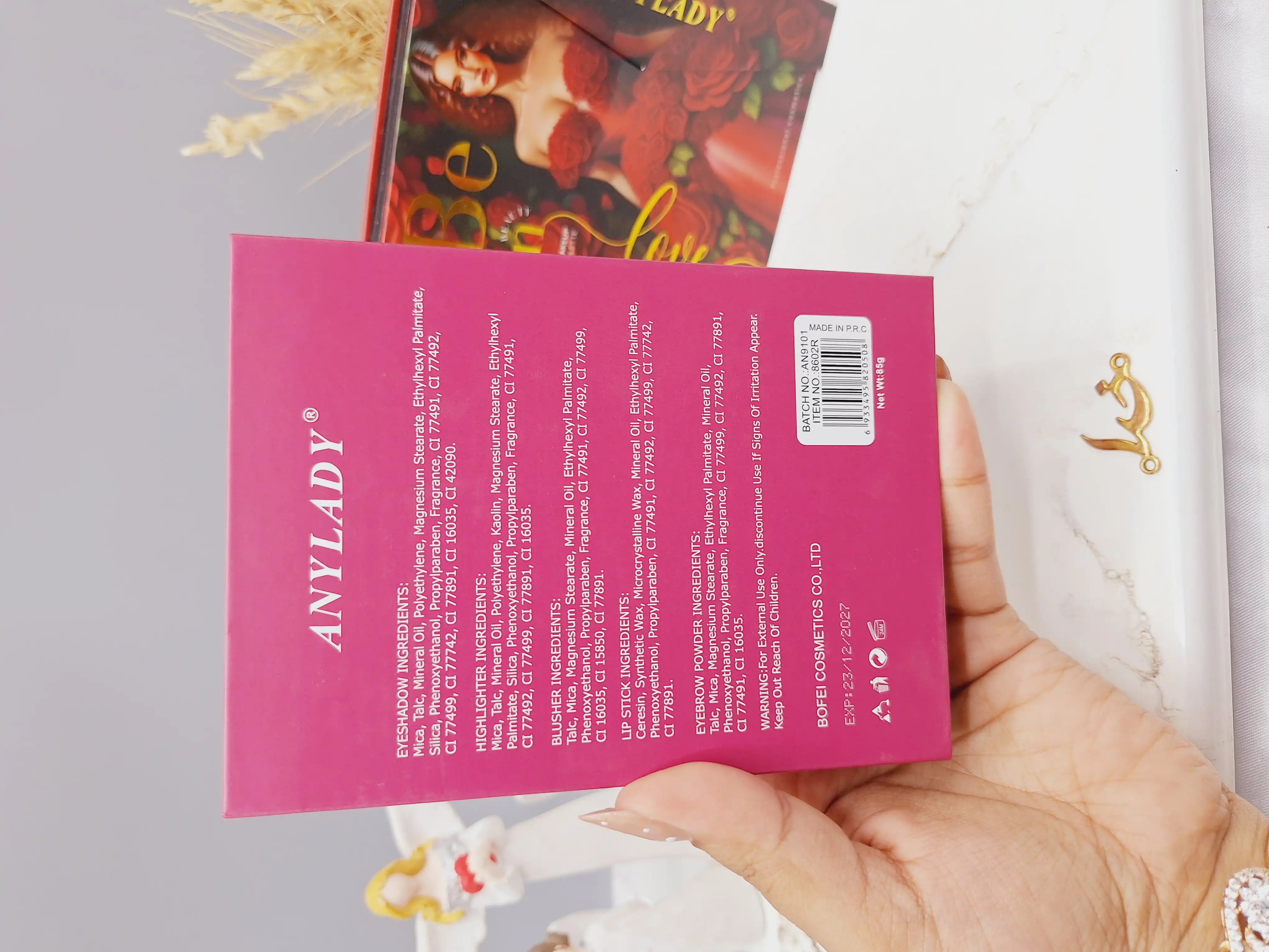 پالت سایه طرح مت گالا باغ زمان کد 8602R