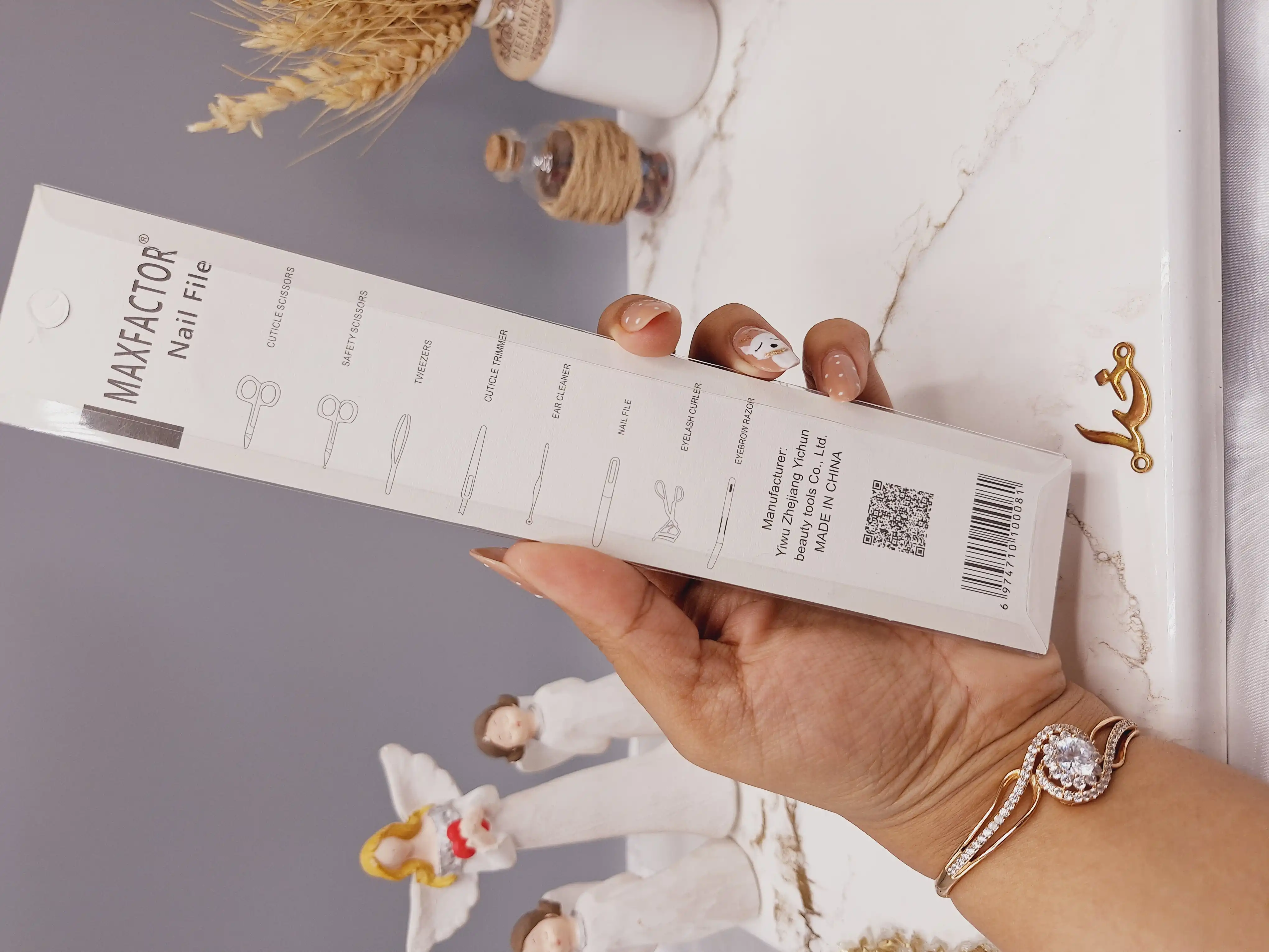 سوهان و گوشه گیر ناخن برند مکس فکتور MAXFACTOR کد 0081