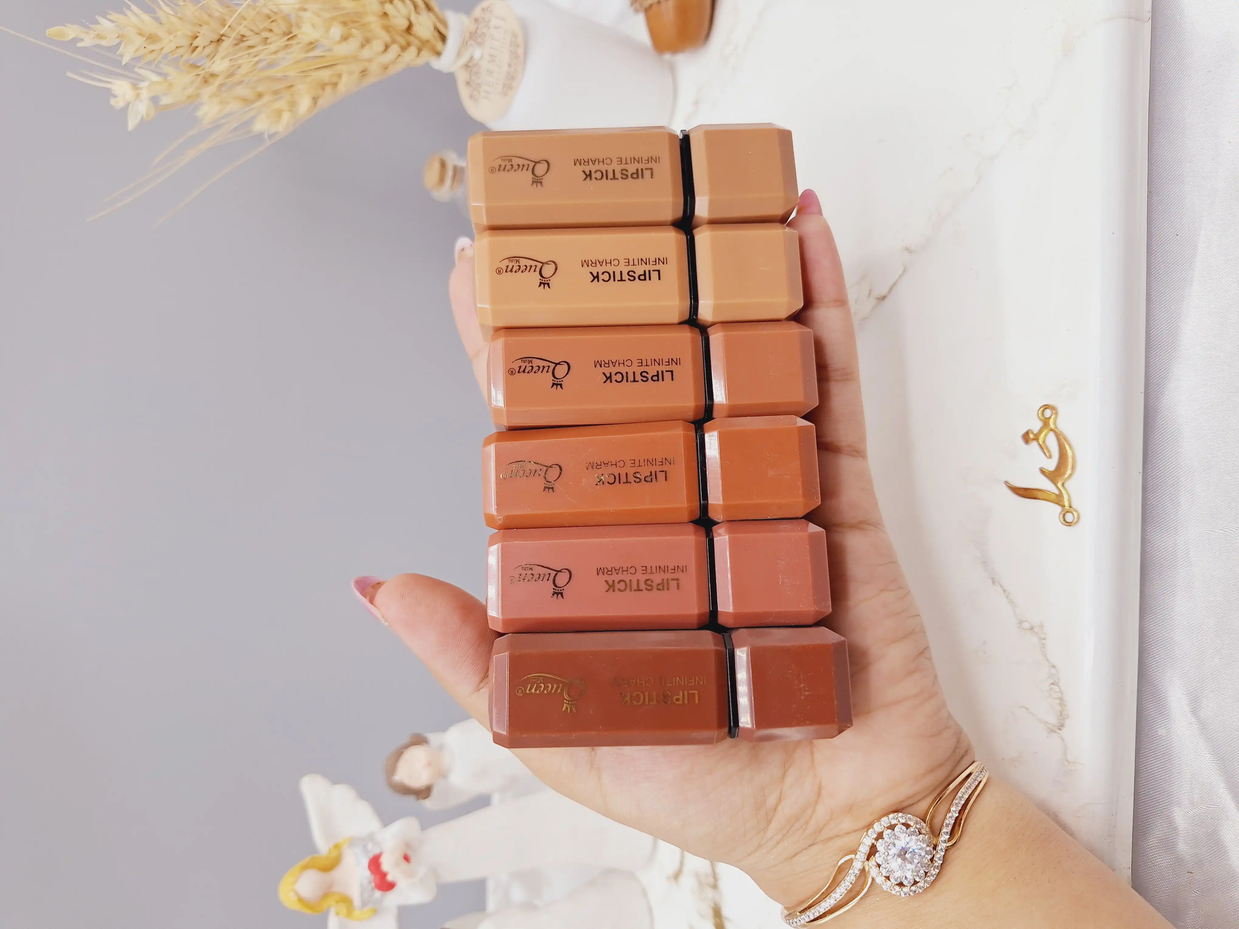 پک رژ جامد 6 تایی برند مینی کویین Mini QUEEN کد MQ6002