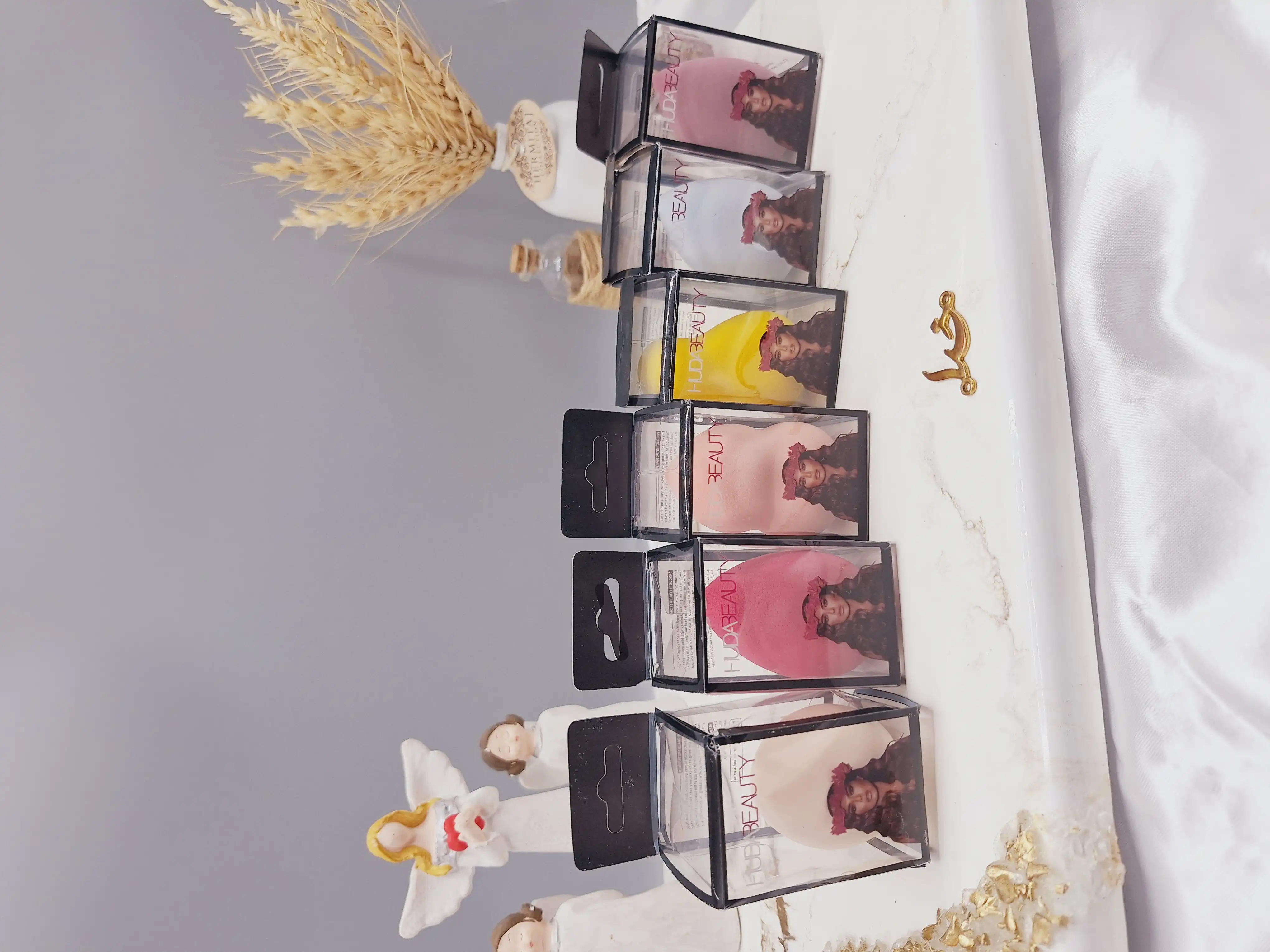 پد تخم مرغی HUDABEAUTY کد 2335