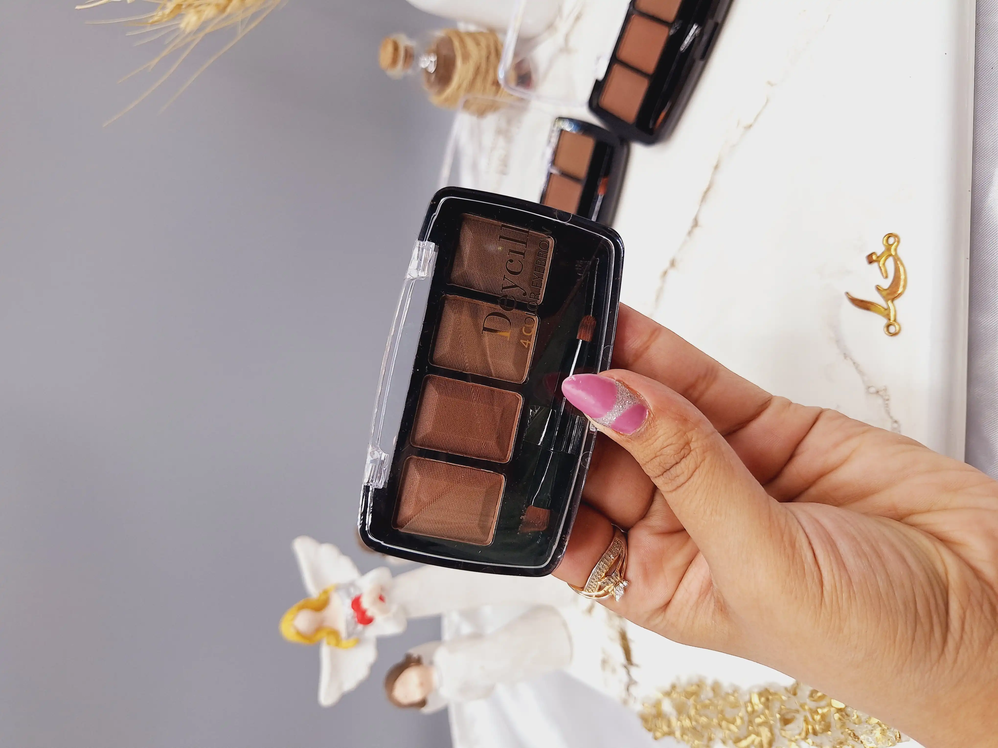 سایه ابرو 4 رنگ برند Deycill کد 1481