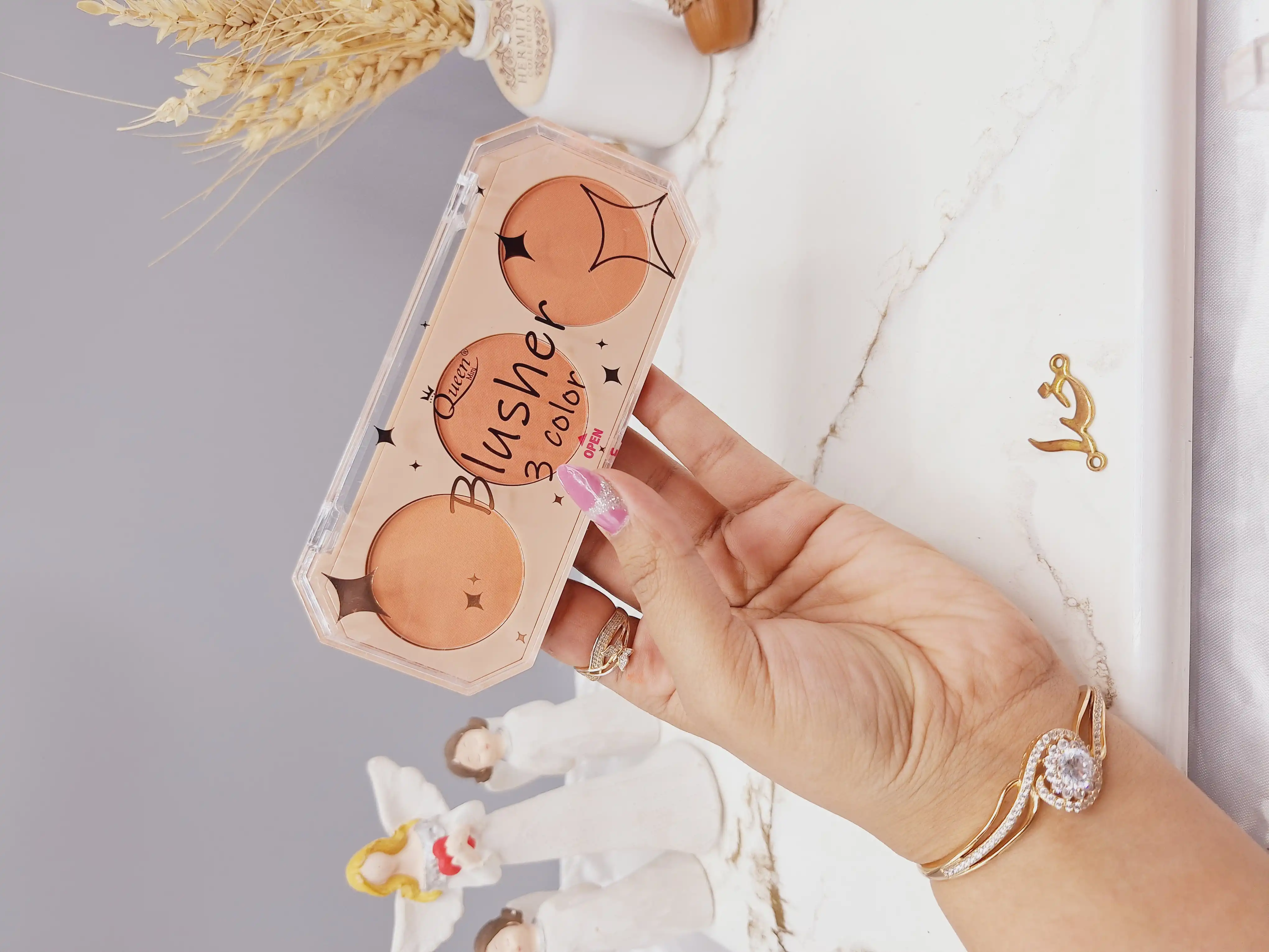 پالت رژگونه 3 عددی برند کوئین Queen کد MQ123