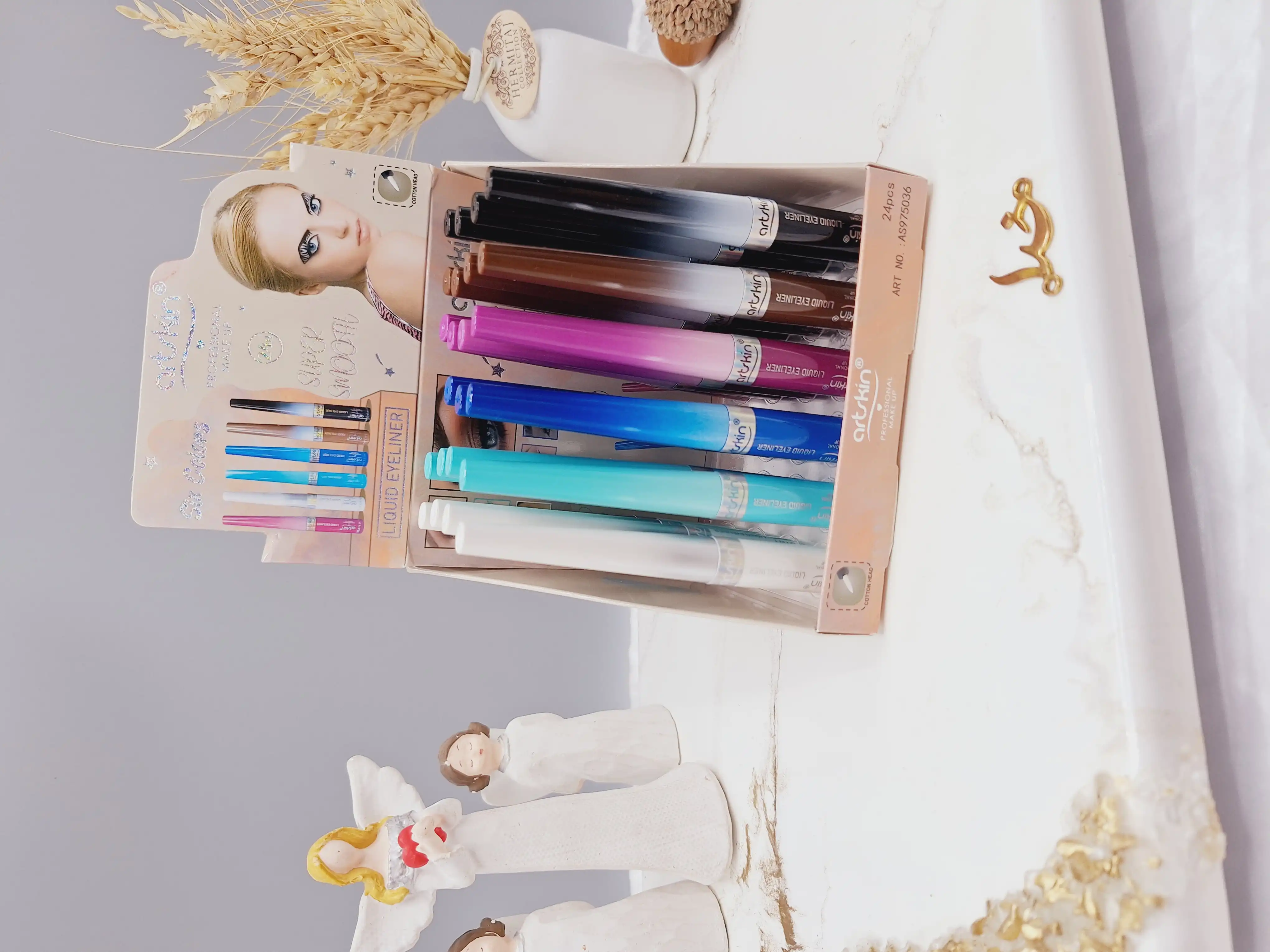 خط چشم ماژیکی رنگی برند آرت اسکین artskin کد AS 975036