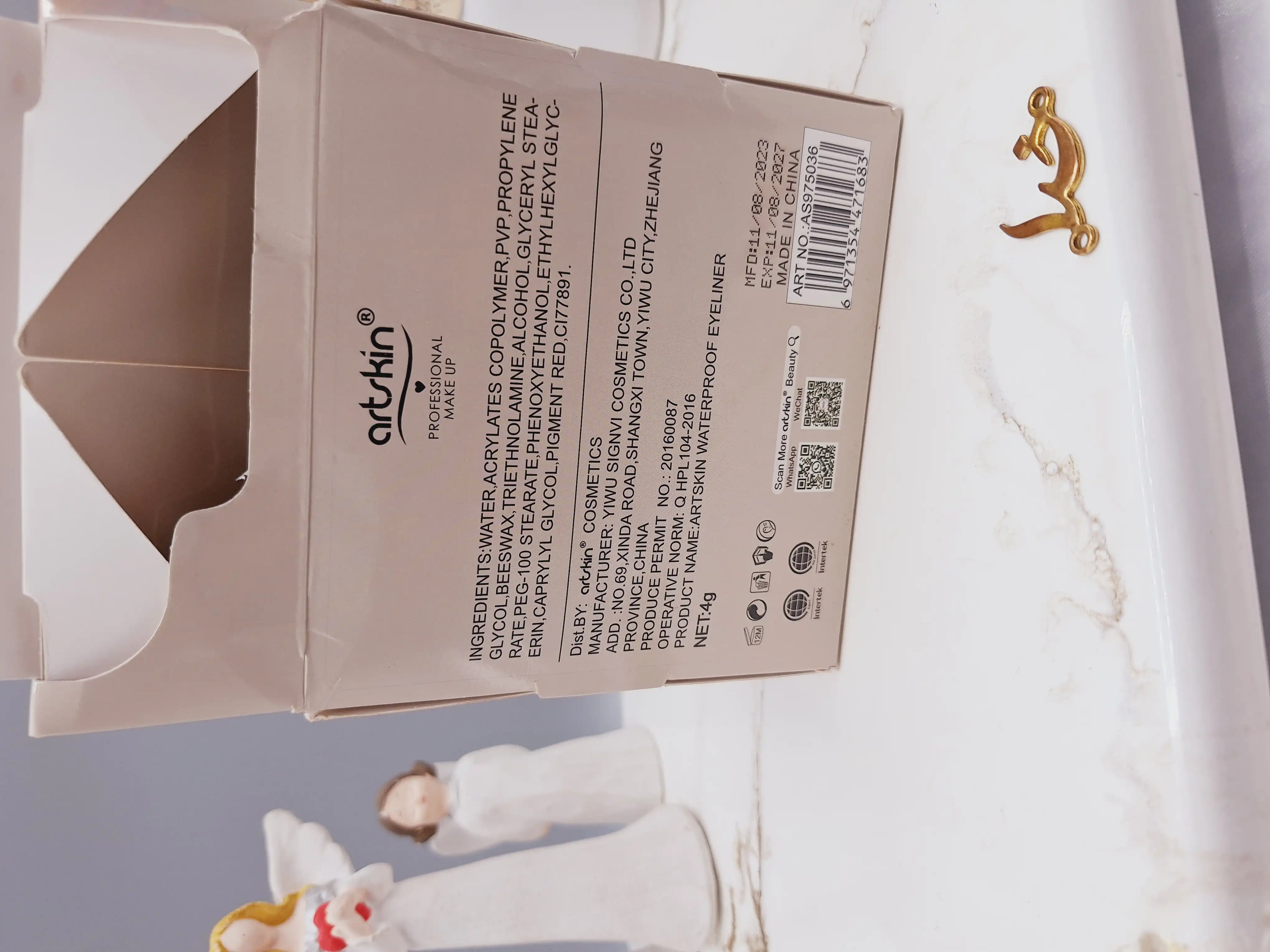 خط چشم ماژیکی رنگی برند آرت اسکین artskin کد AS 975036