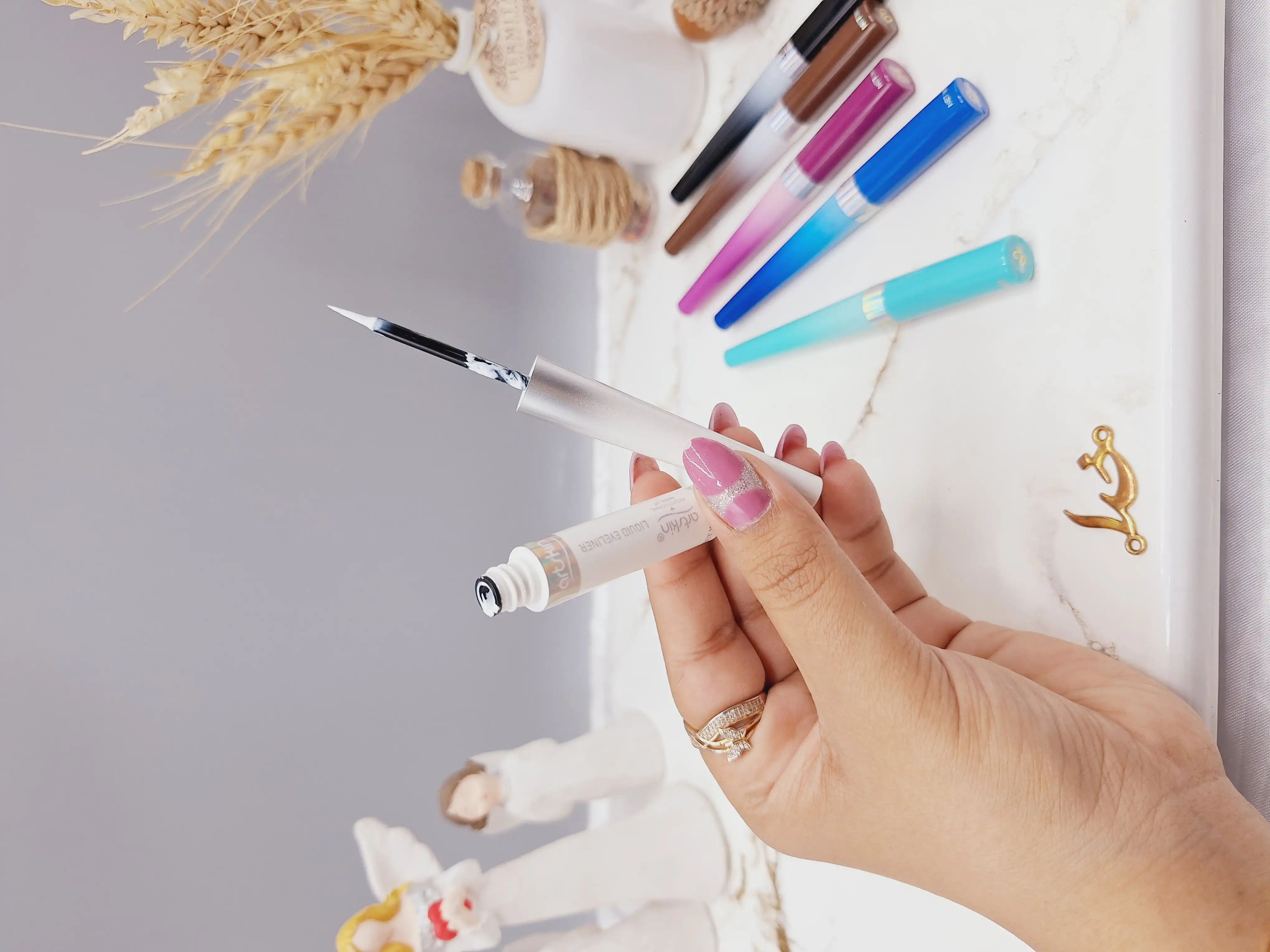 خط چشم ماژیکی رنگی برند آرت اسکین artskin کد AS 975036