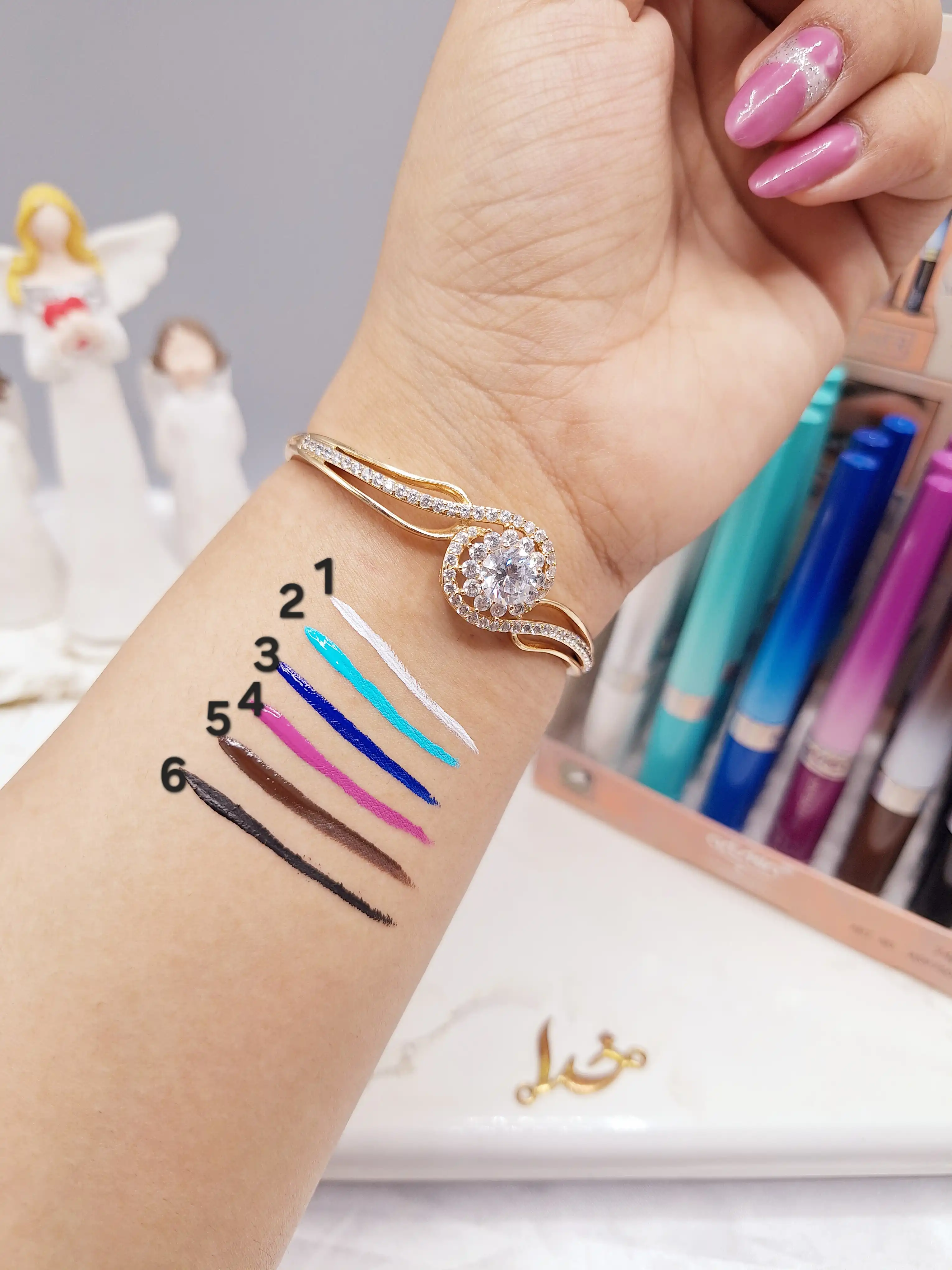 خط چشم ماژیکی رنگی برند آرت اسکین artskin کد AS 975036