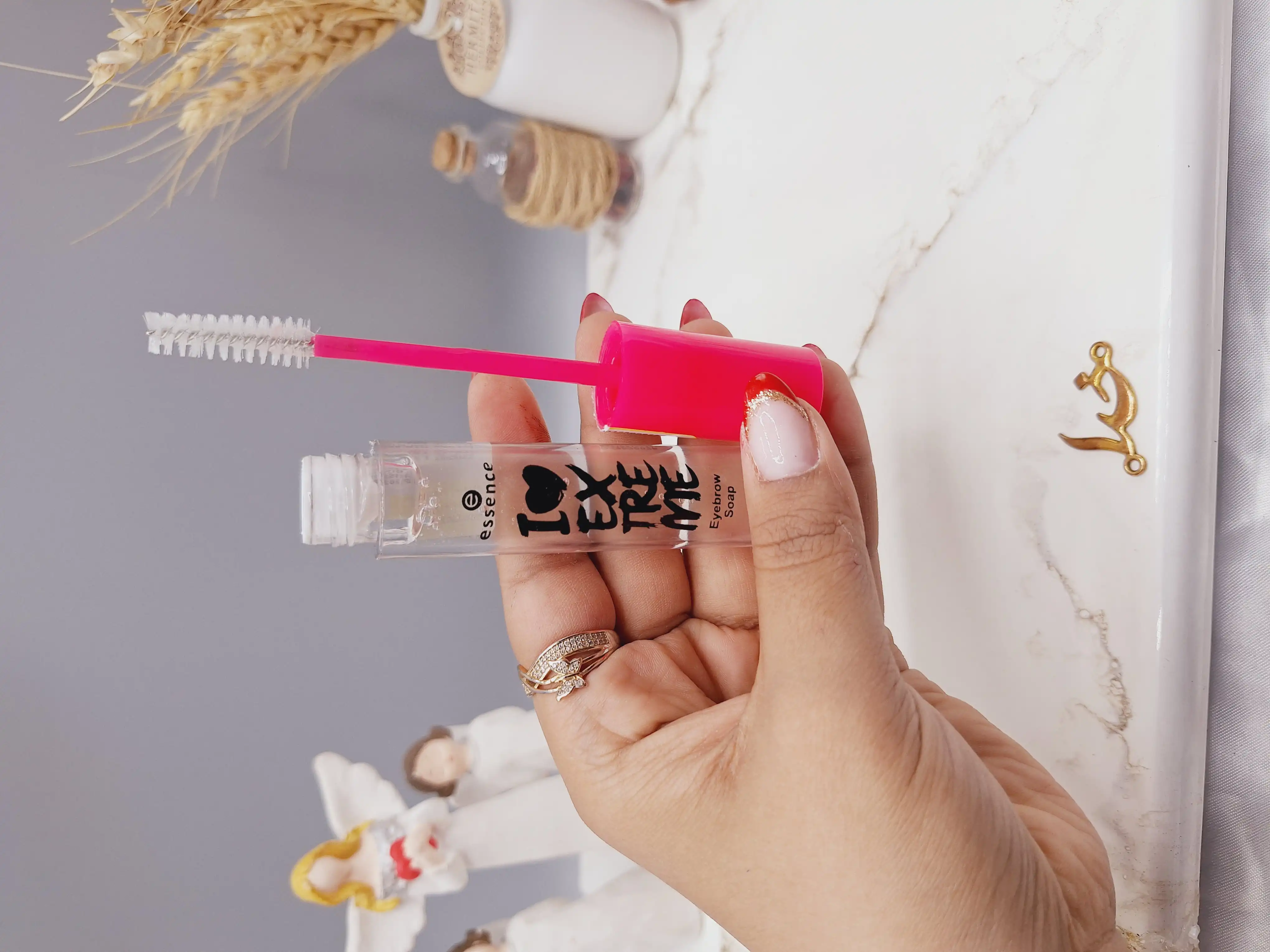 ژل لیفت مژه و ابرو اسنس صورتی essence