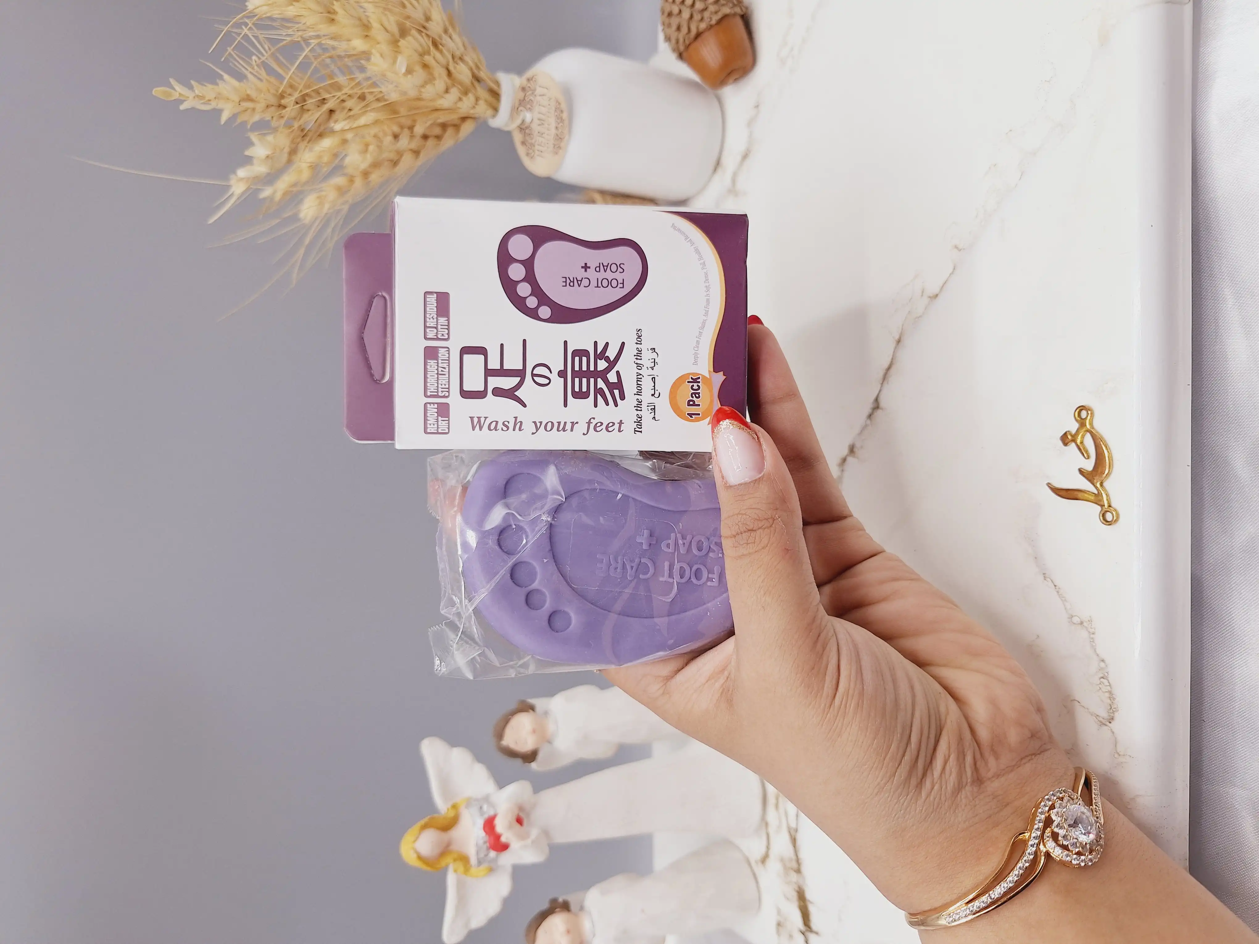 صابون لایه بردار و رفع بوی بد پا FOOT CARE کد 1060