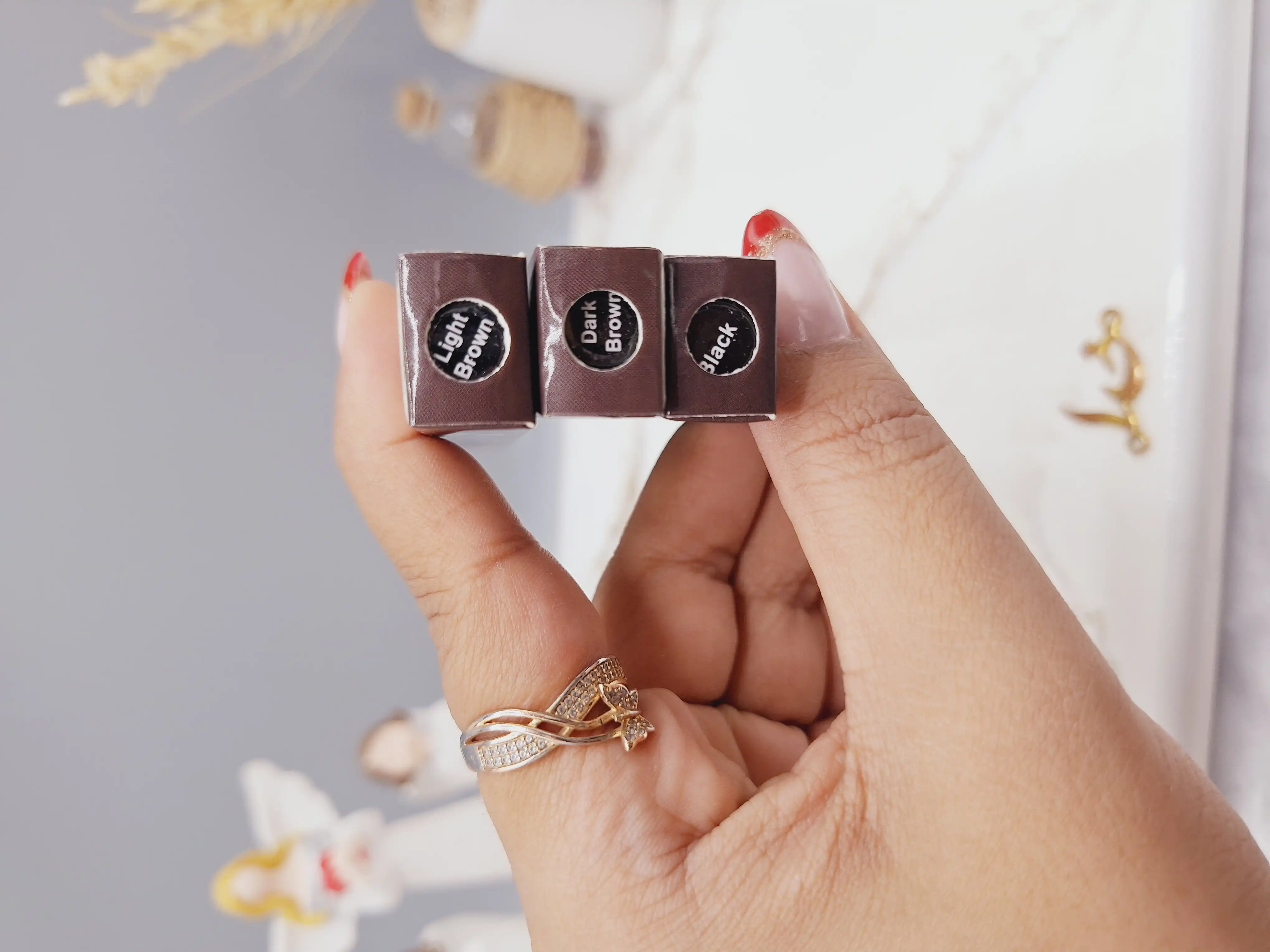 خط چشم و هاشور دو سر برند میس دمی Miss Demi