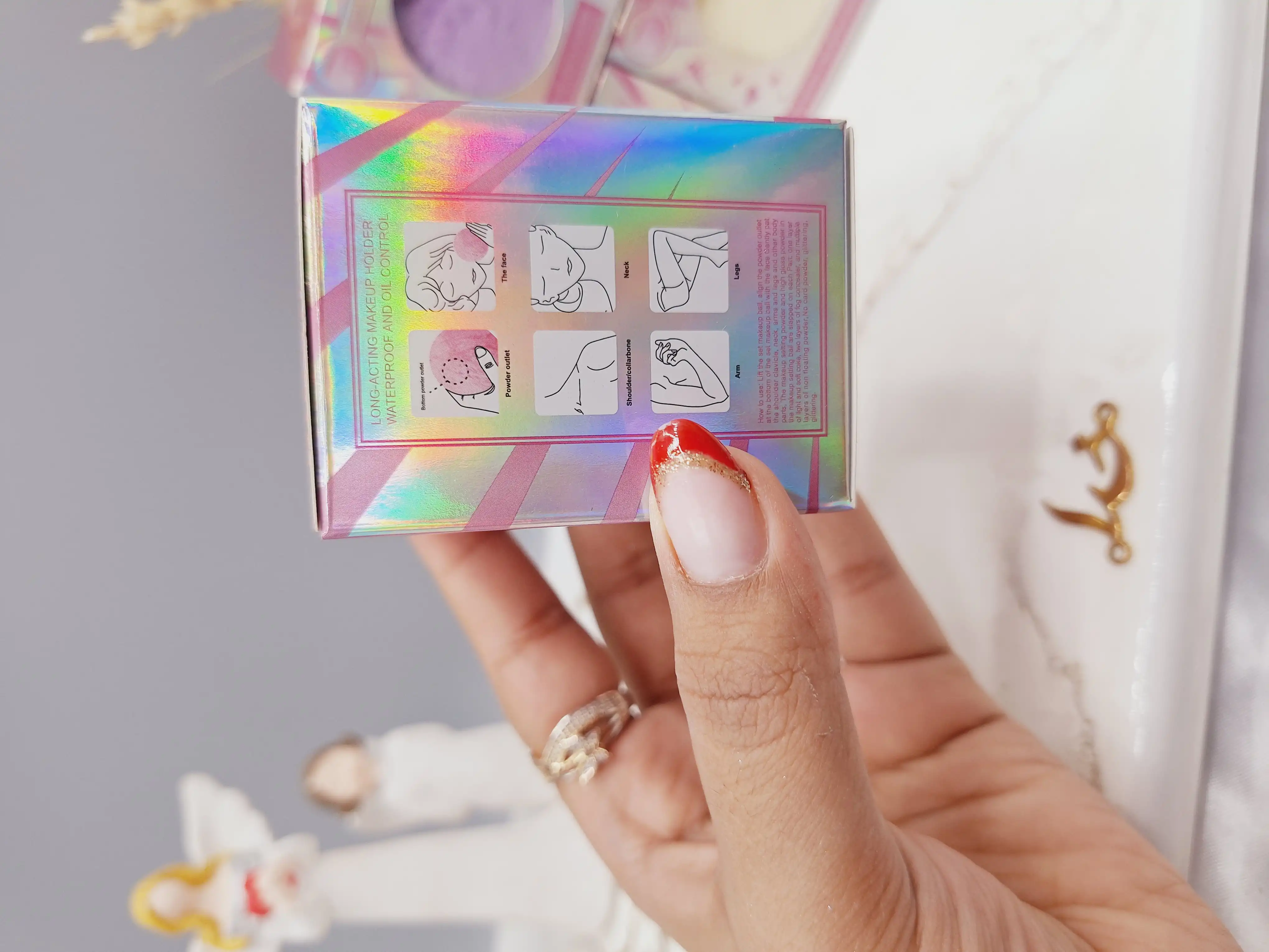 بمب هایلایتر شاین دار پنبه ای برای بدن و صورت برند ROMANTIC RAIN کد R626