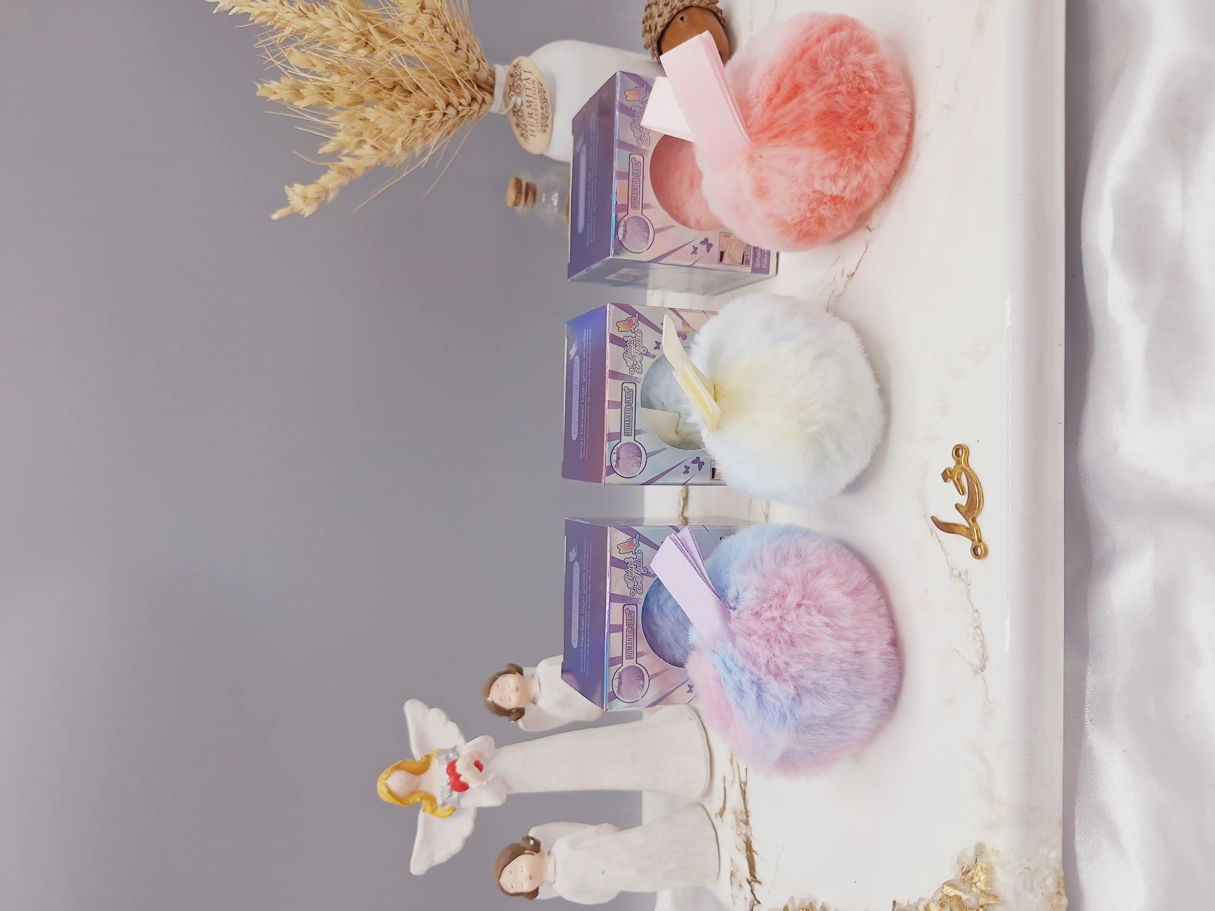 بمب هایلایتر شاین دار پنبه ای برای بدن و صورت برند ROMANTIC RAIN کد R625