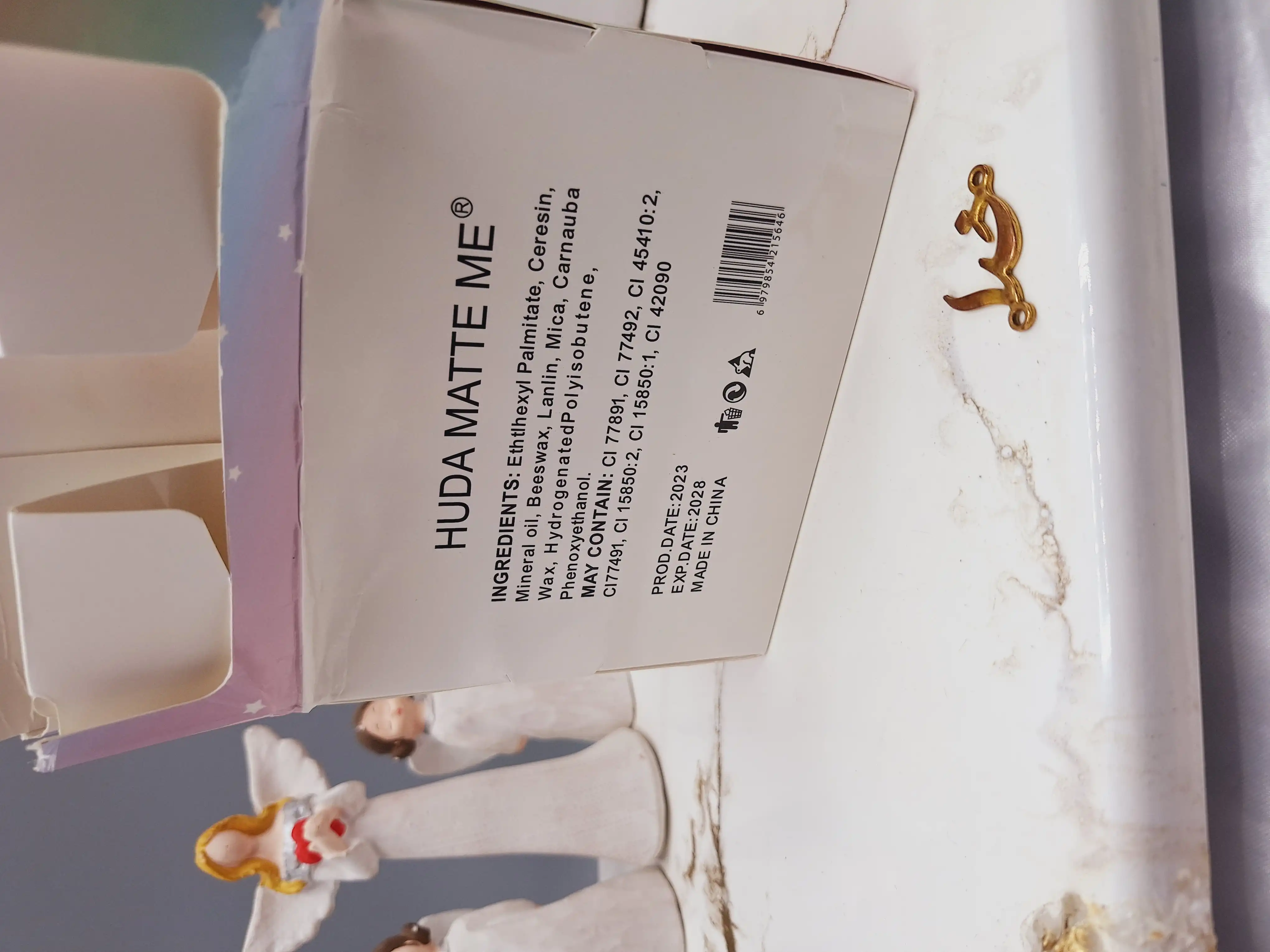 لیپ گلاس طرح اسب تک شاخ رویایی هدا مات می HUDA MATTE ME کد X208