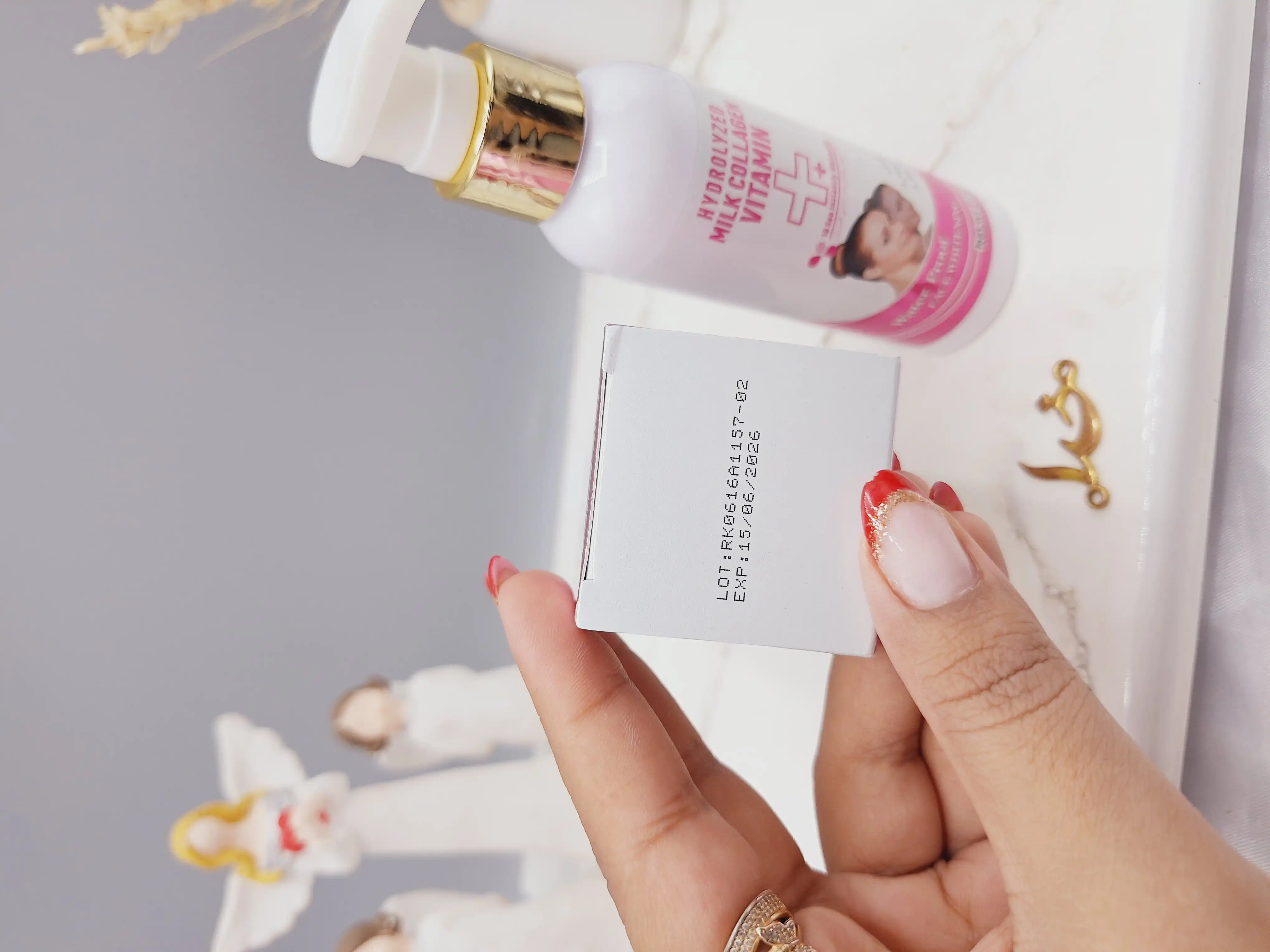 کرم مرطوب کنندہ و سفید کنندہ کل بدن  برند راکو RAKO کد 3197