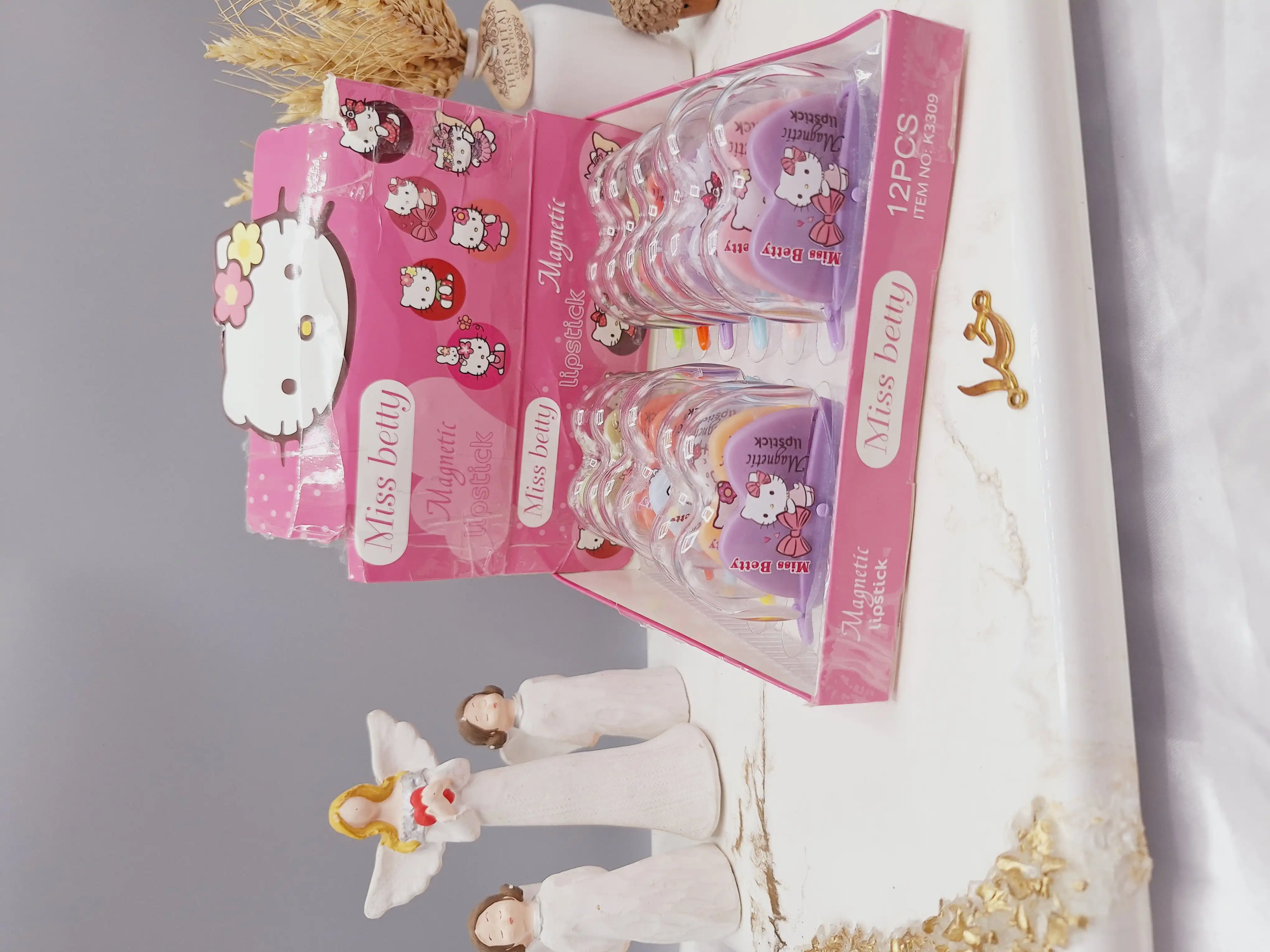 بالم لب طرح کیتی برند میس بتی Miss Betty کد k3309