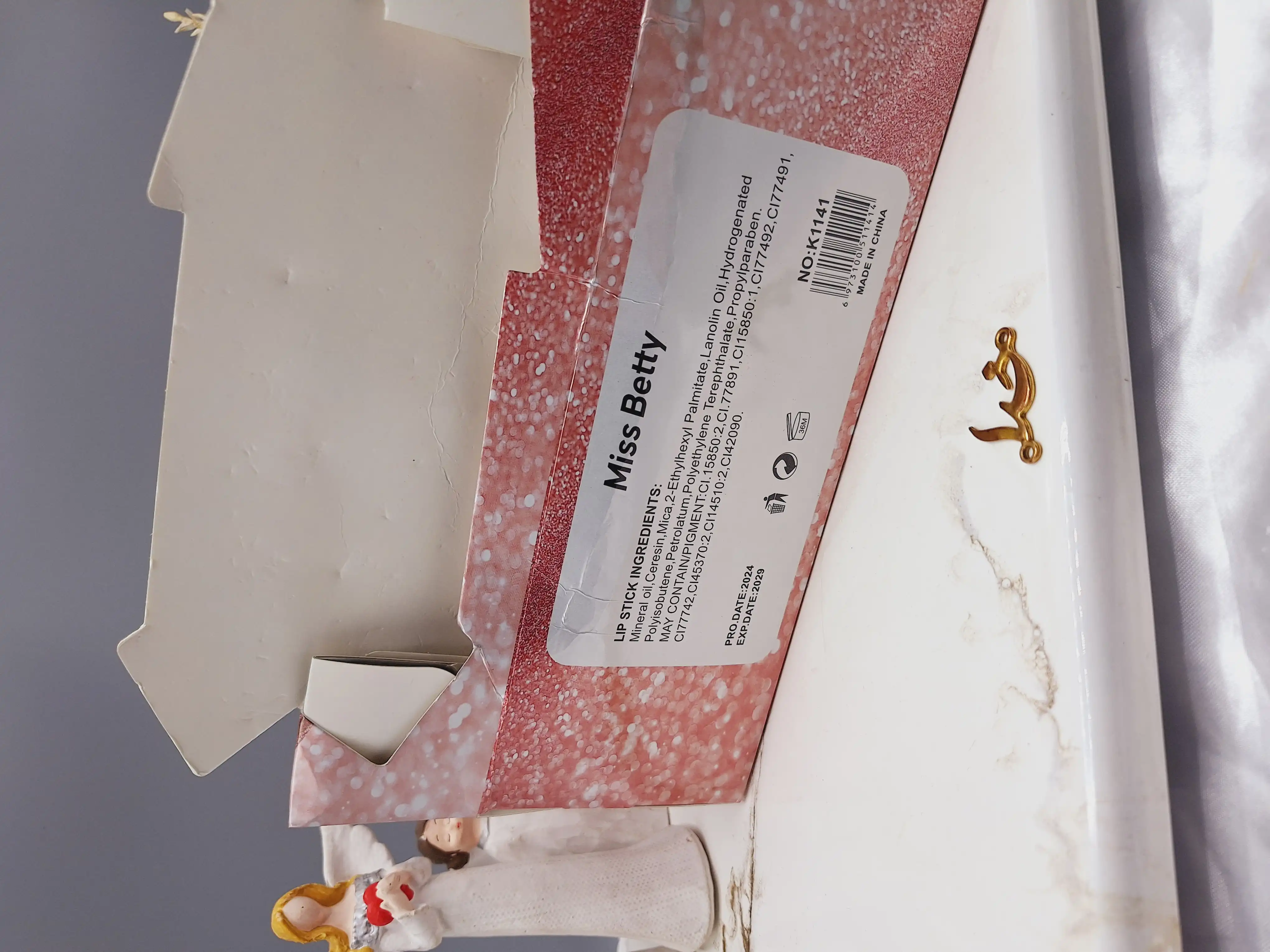 پک رژ لب جامد 8 عددی برند میس بتی Miss Betty کد K1141