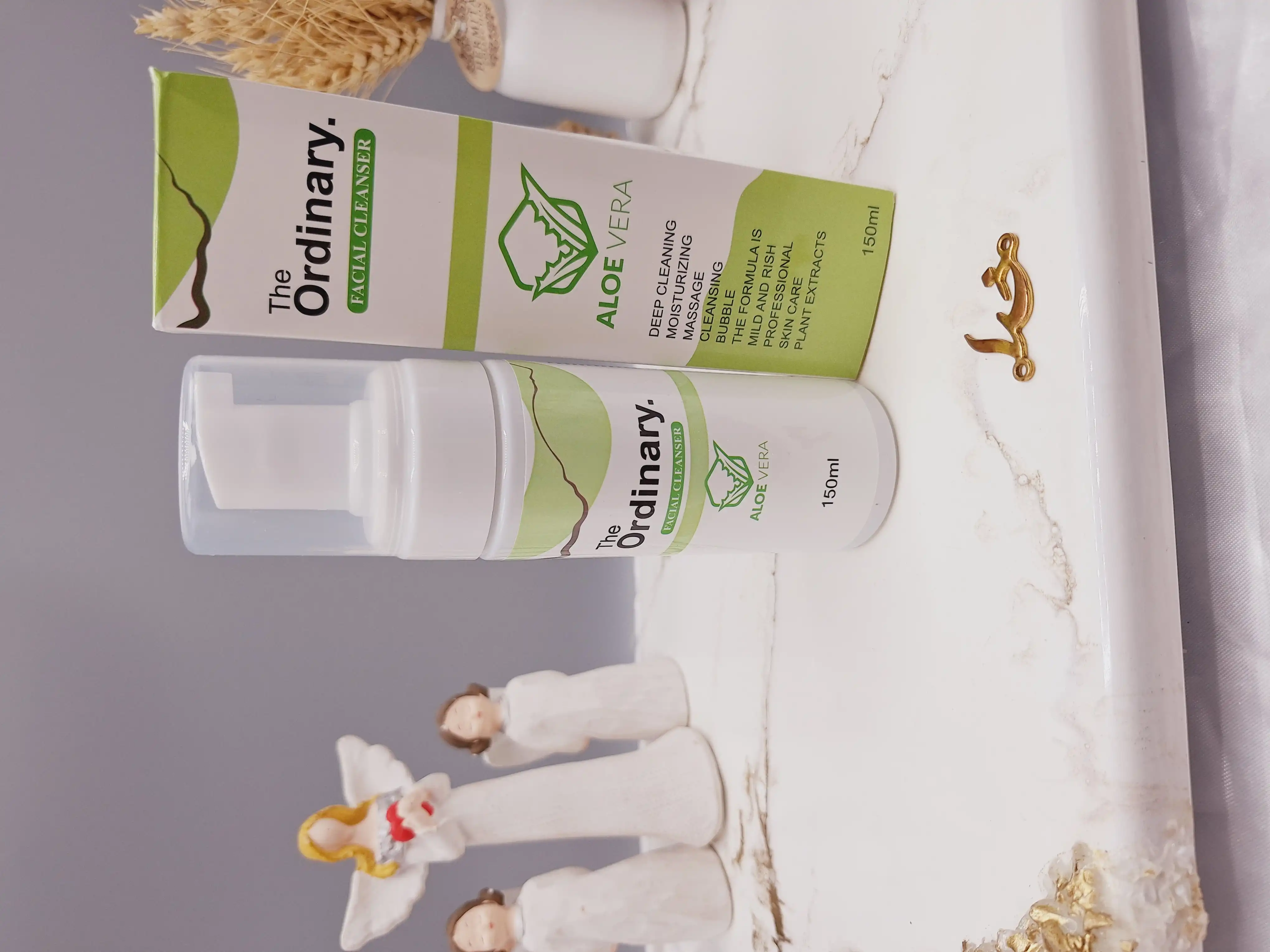 فوم شستشو صورت با عصاره آلوئه ورا برند اوردینری ordinary کد 2201