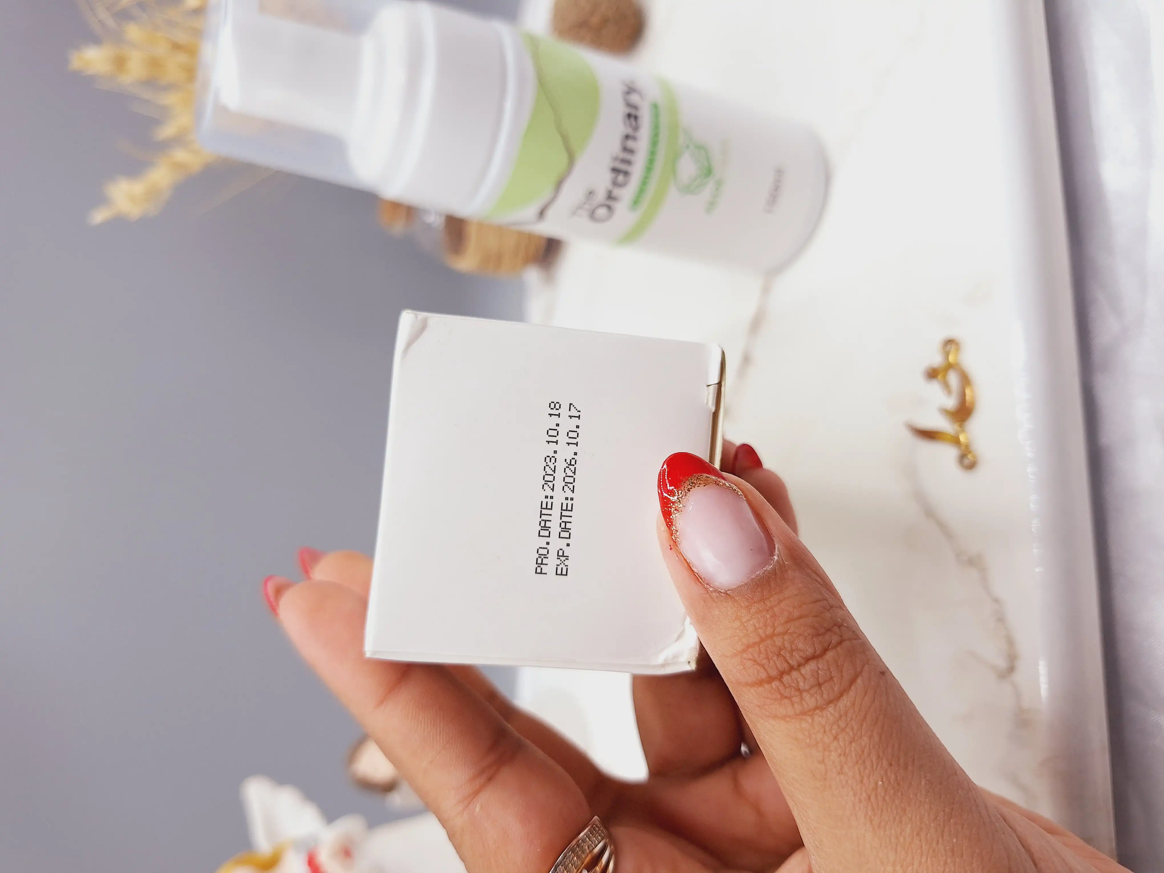 فوم شستشو صورت با عصاره آلوئه ورا برند اوردینری ordinary کد 2201