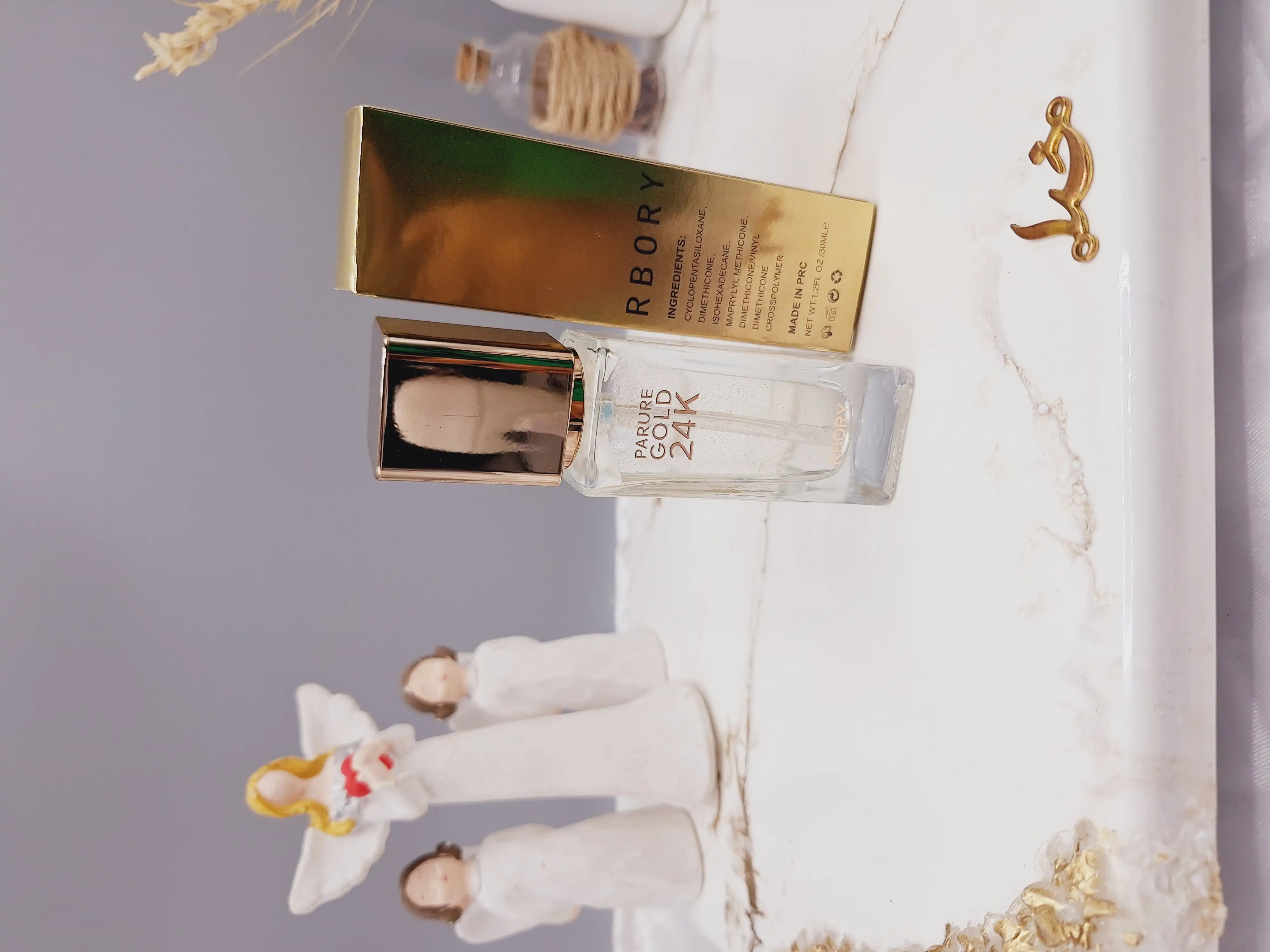 پرایمر آرایشی حاوی ذرات طلا برند RBORY کد R07011 (اصلی)