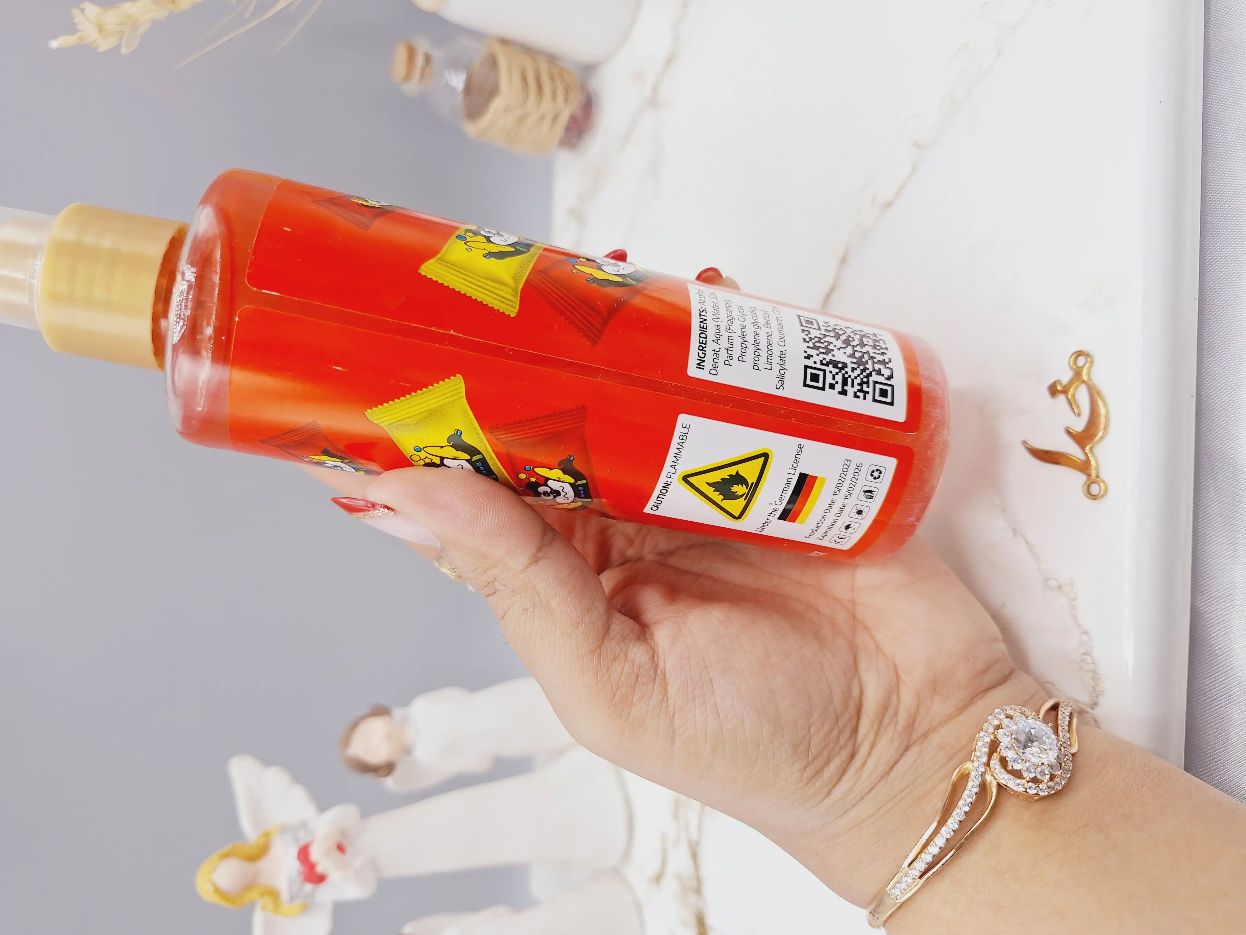 بادی اسپلش فانتزی شاین دار ونیس رایحه آدامس خرسی حجم 260 میل