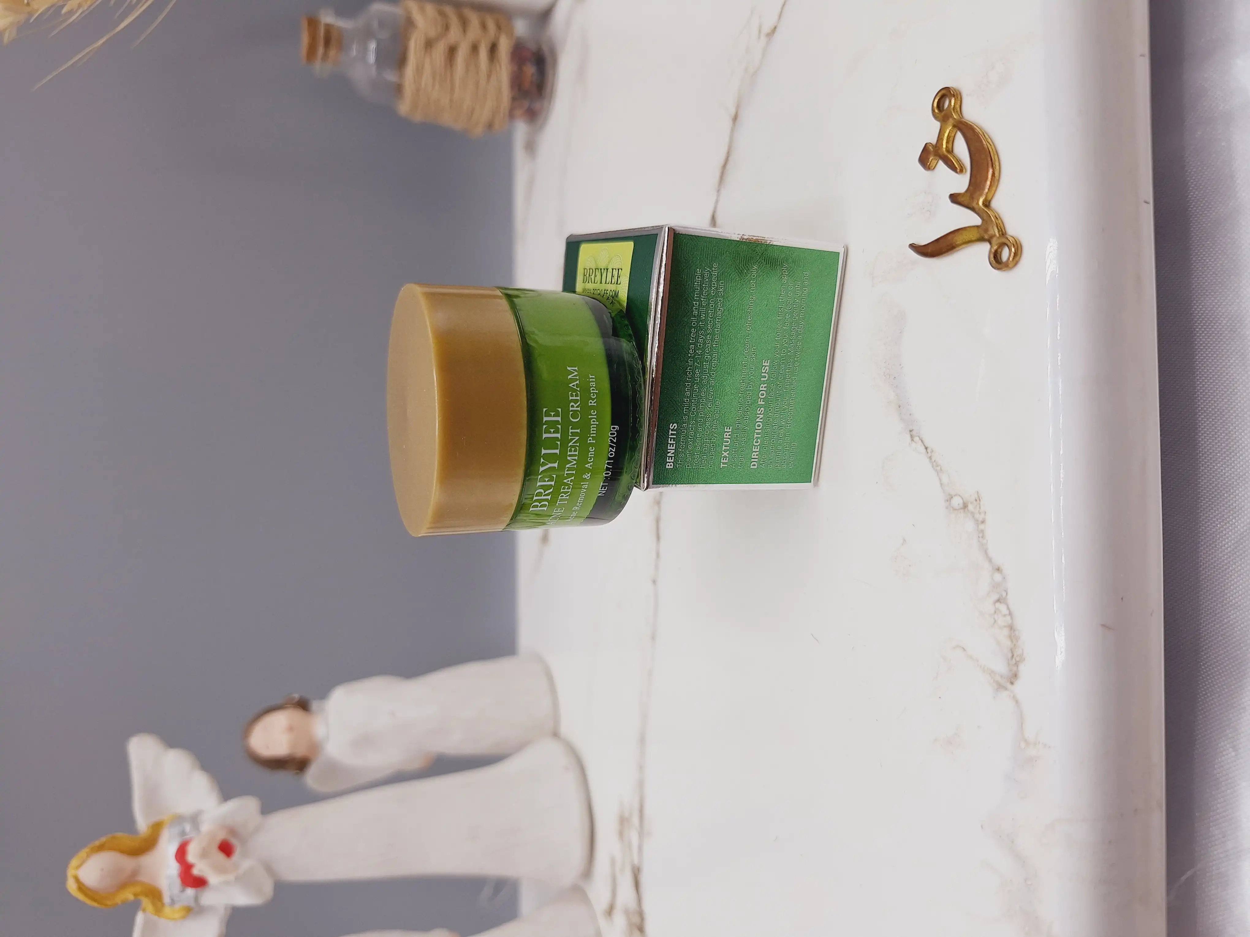 کرم درمان کننده جوش و آکنه چای سبز برند بریلی BREYLEE کد 1589