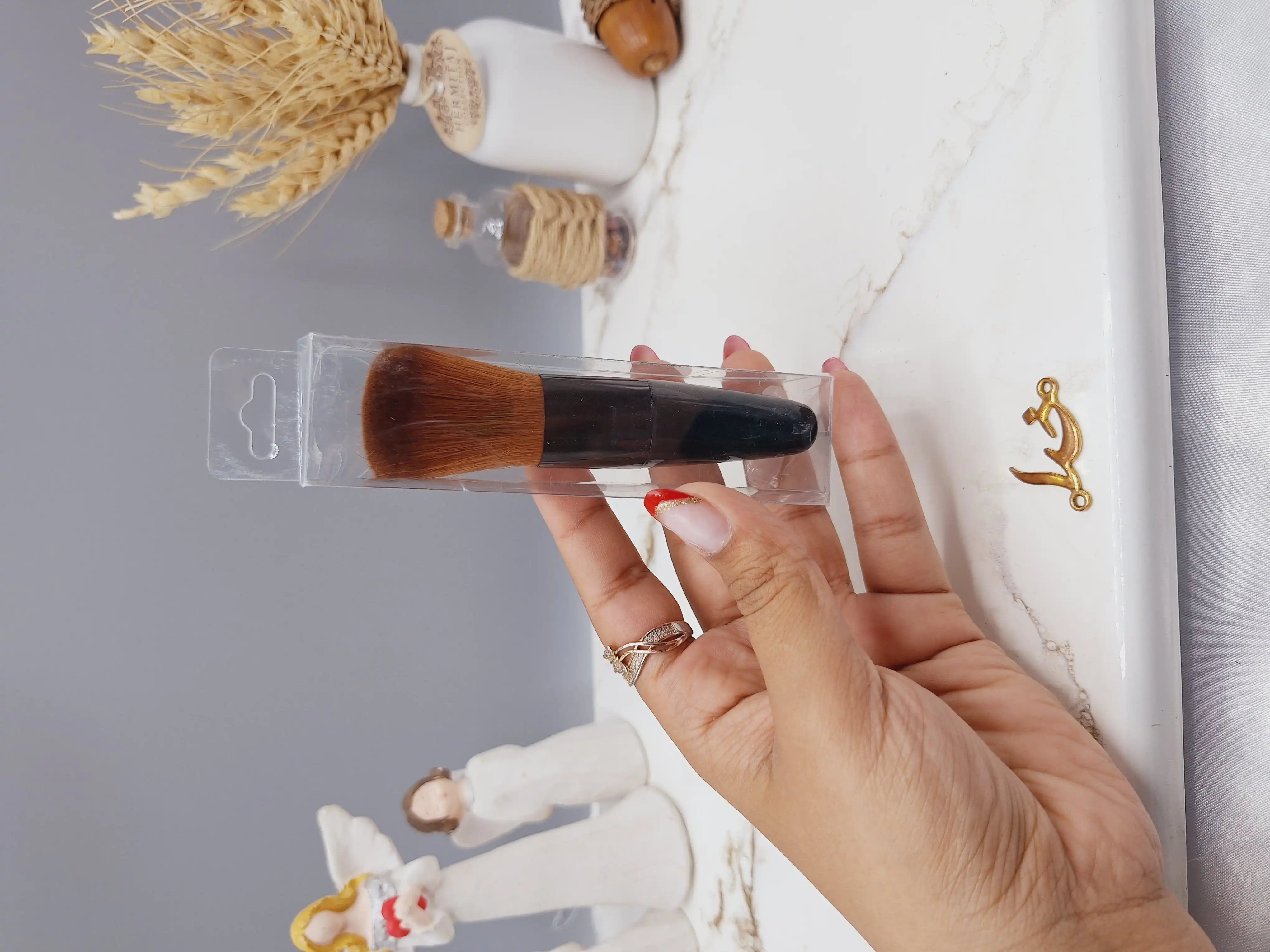 براش رژگونه رنگ مشکی