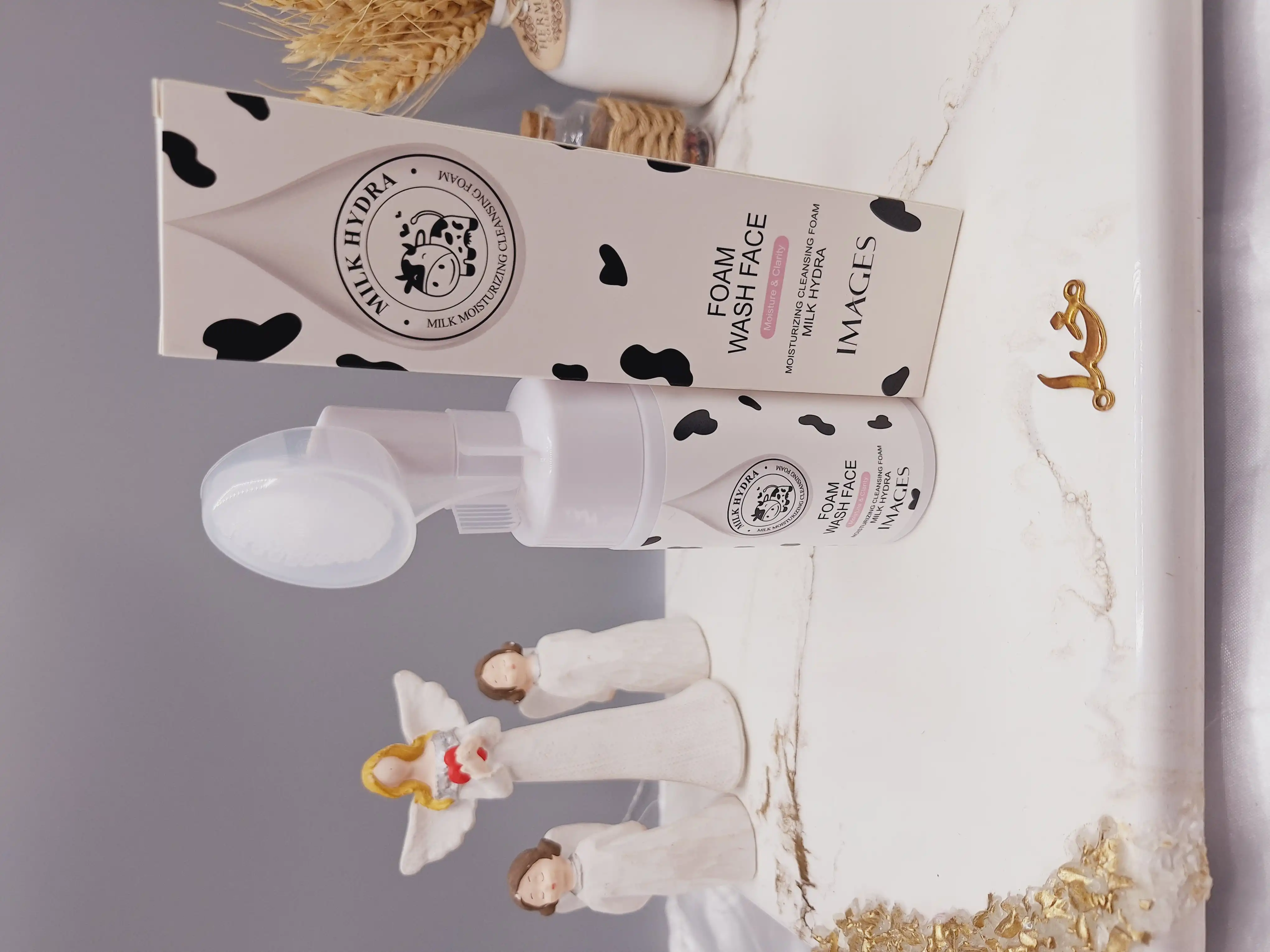 فوم شستشو صورت براش دار شیر گاو برند ایمجز IMAGES کد XXM 01955