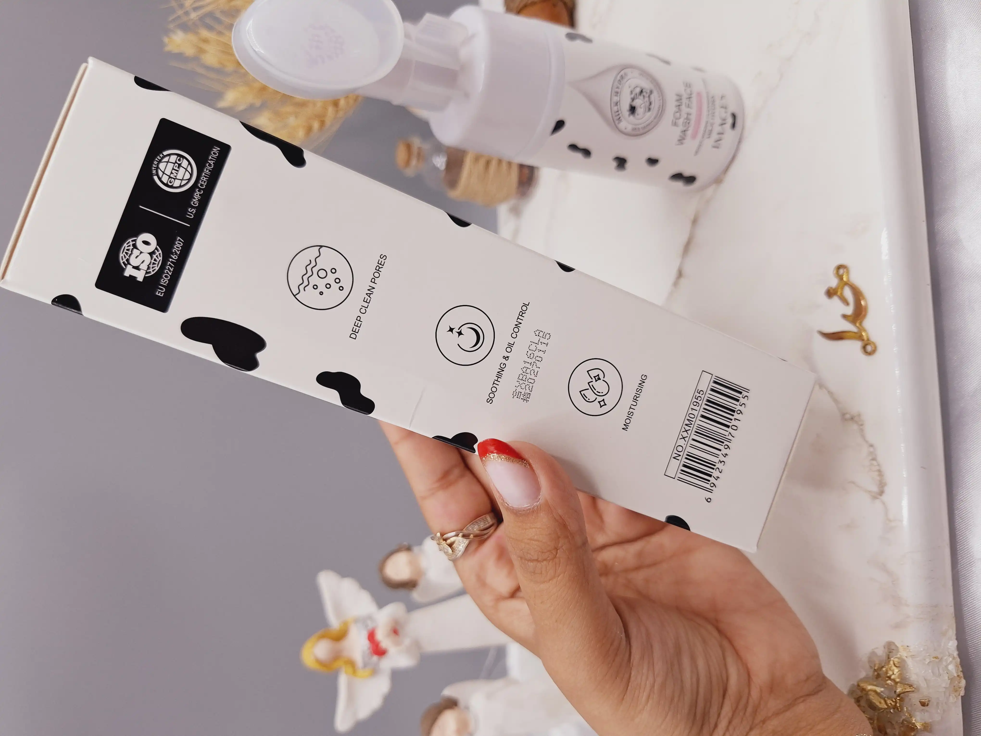 فوم شستشو صورت براش دار شیر گاو برند ایمجز IMAGES کد XXM 01955