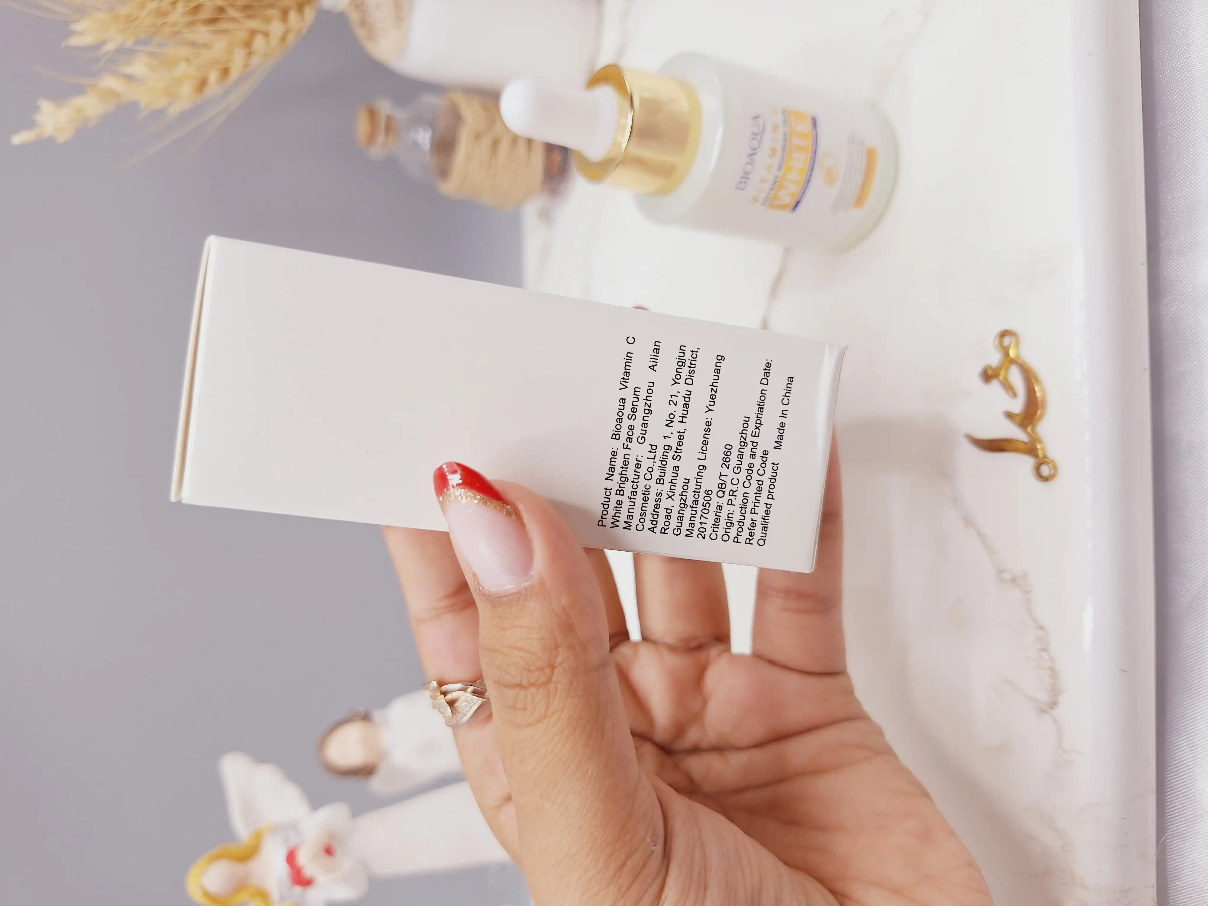 سرم روشن کننده قوی پوست حاوی ویتامین سی برند بیوآکوا BIOAQUA کد BQY 88630