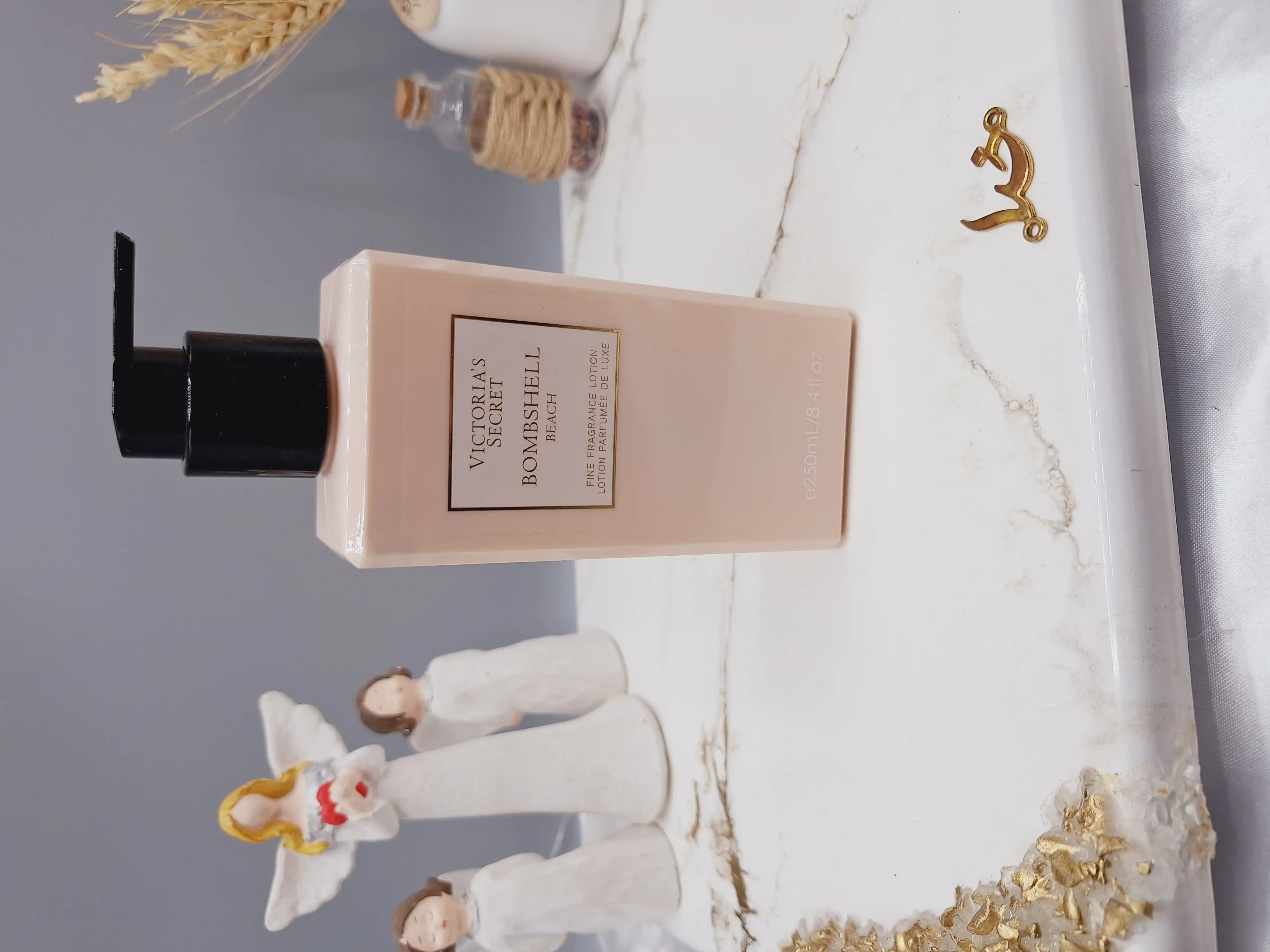 لوسیون بدن عطری برند ویکتوریا سکرت BOMBSHELL BEACH