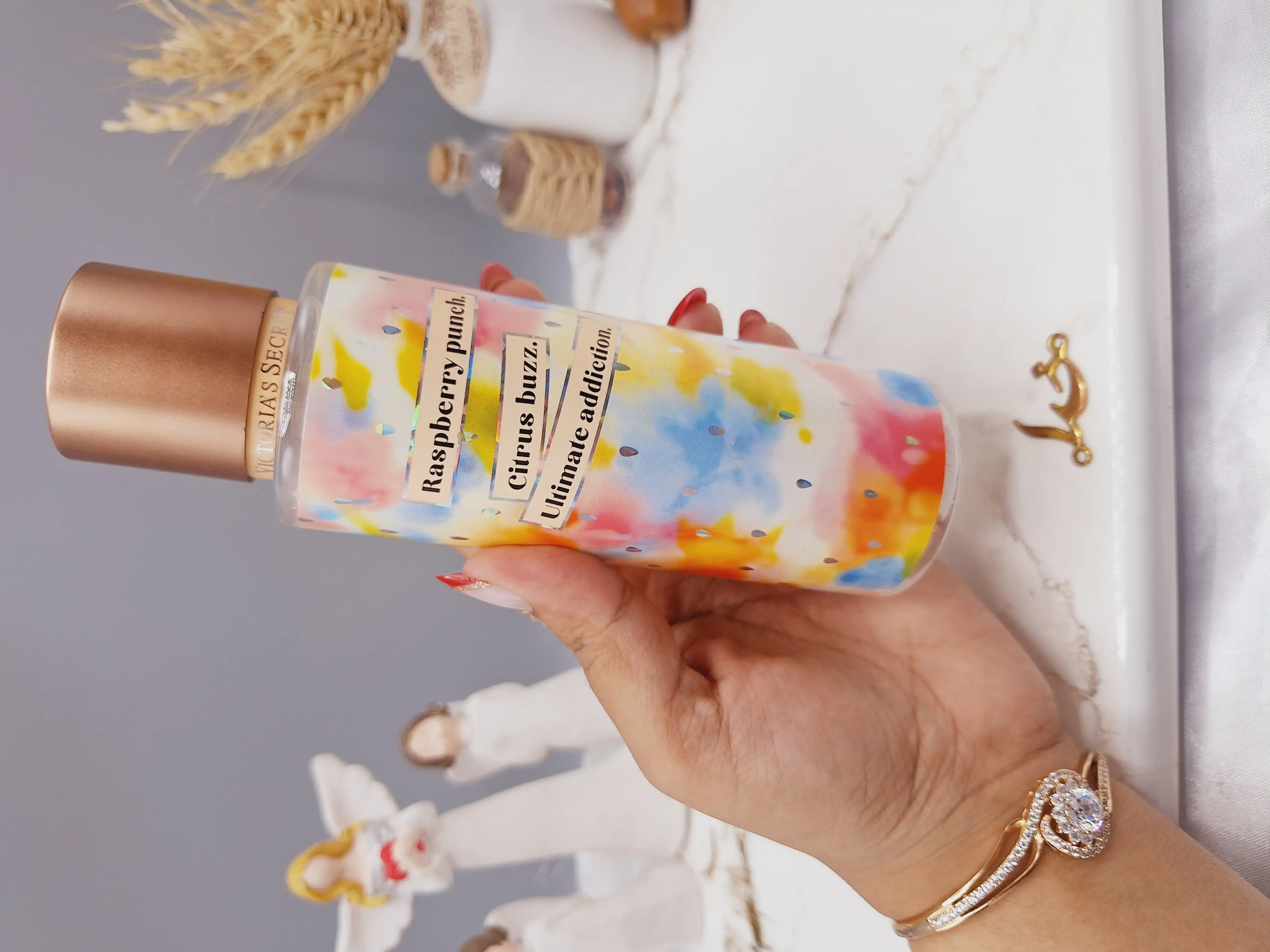 بادی اسپلش مدل Fruit Crush حجم 250 میل برند ویکتوریا سکرت