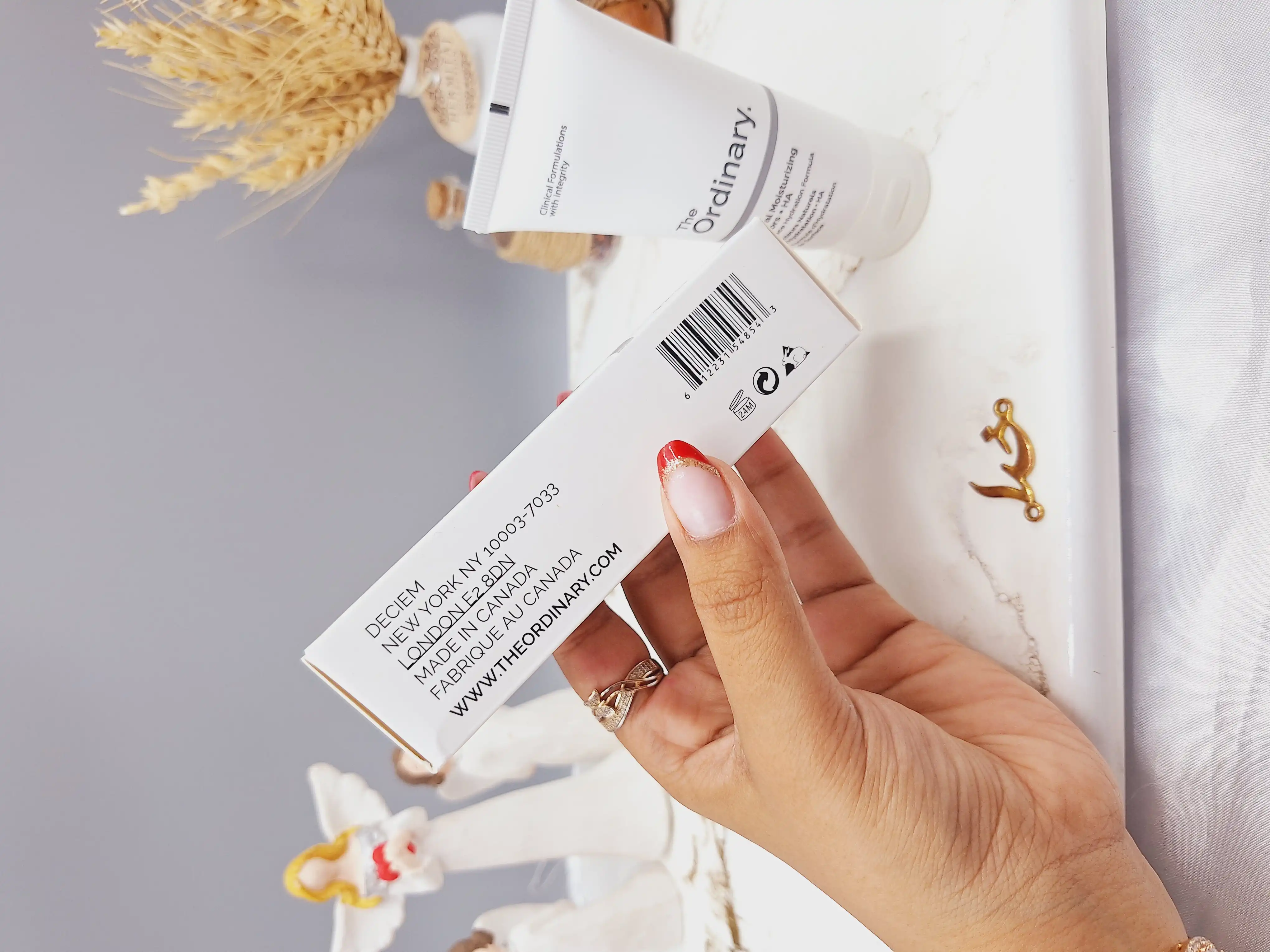 کرم مرطوب کننده و آبرسان برند اوردینری ordinary کد 8543